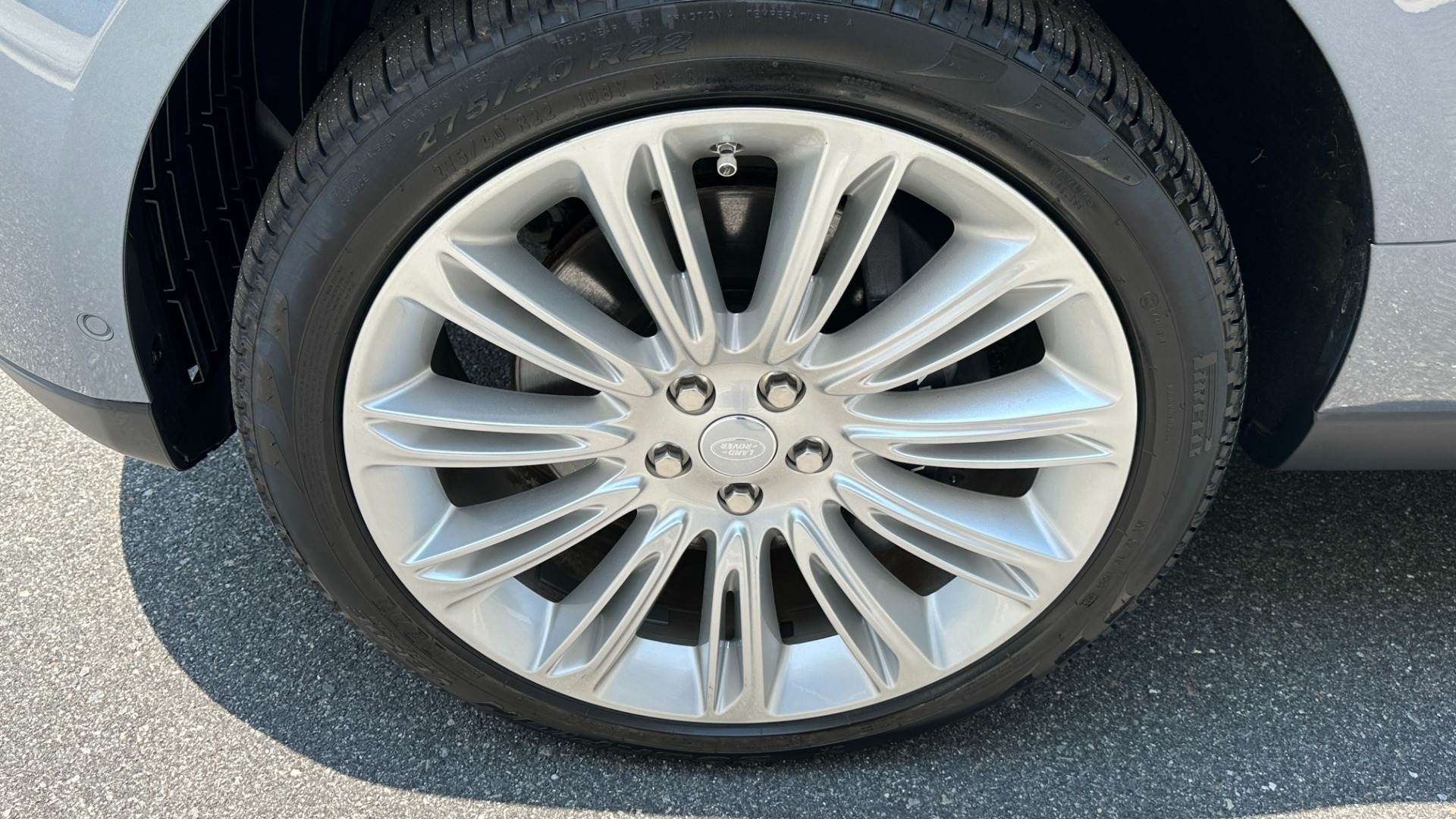 Used 2019 Land Rover Range Rover SUPERCHARGED / 22IN WHEELS / MERIDIAN SOUND / ATLAS ACCENTS for sale Sold at Formula Imports in Charlotte NC 28227 45