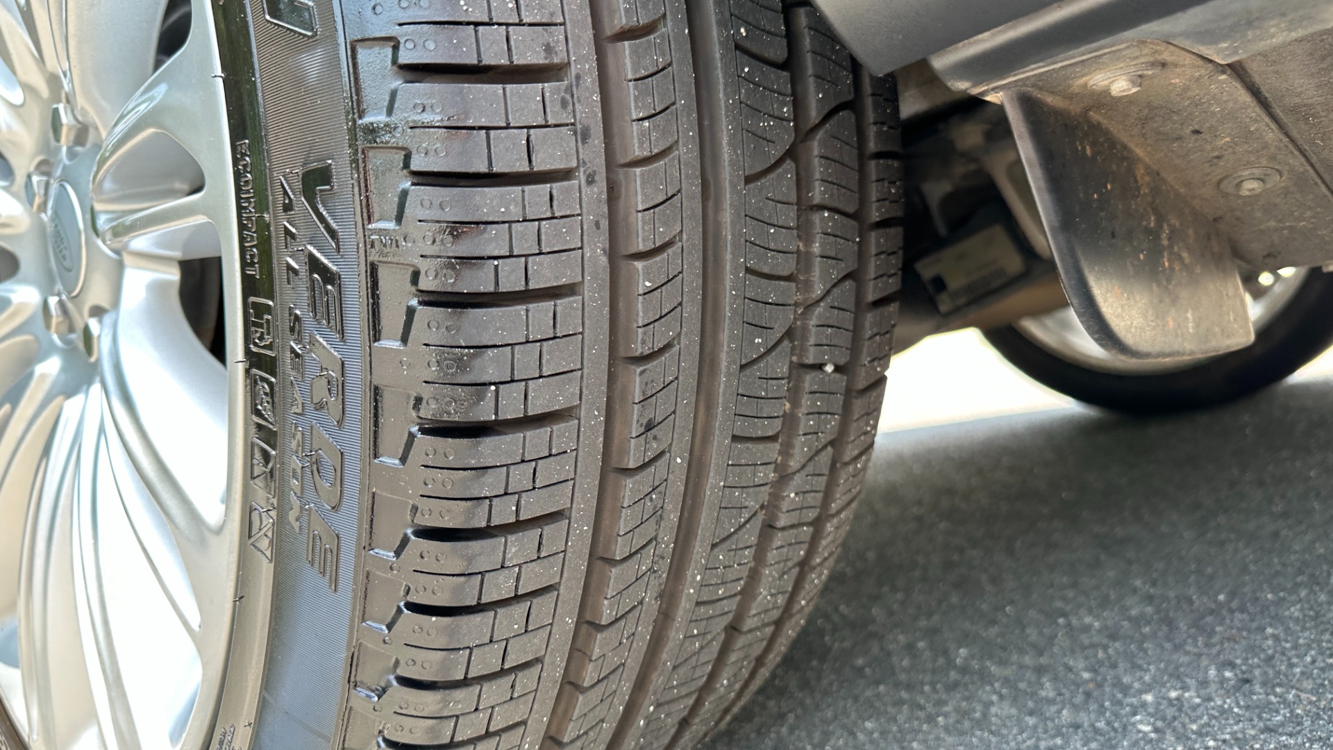 Used 2019 Land Rover Range Rover SUPERCHARGED / 22IN WHEELS / MERIDIAN SOUND / ATLAS ACCENTS for sale Sold at Formula Imports in Charlotte NC 28227 51