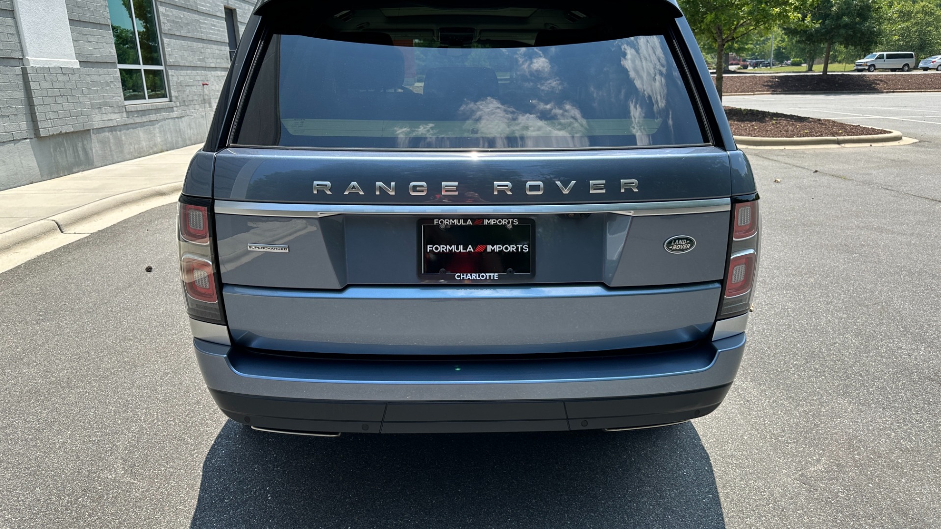 Used 2019 Land Rover Range Rover SUPERCHARGED / 22IN WHEELS / MERIDIAN SOUND / ATLAS ACCENTS for sale $69,100 at Formula Imports in Charlotte NC 28227 8