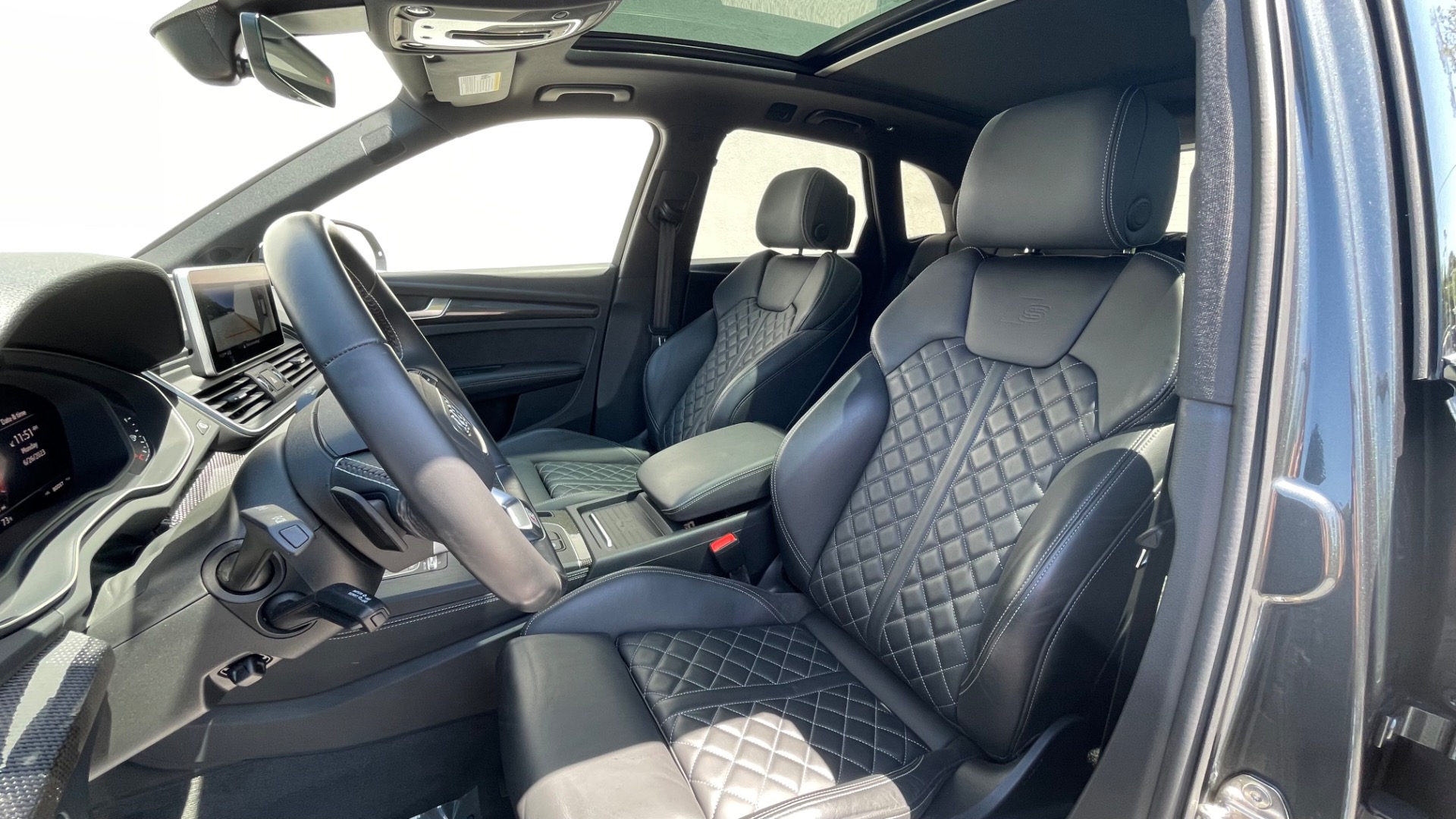 Used 2020 Audi SQ5 Prestige for sale Sold at Formula Imports in Charlotte NC 28227 14