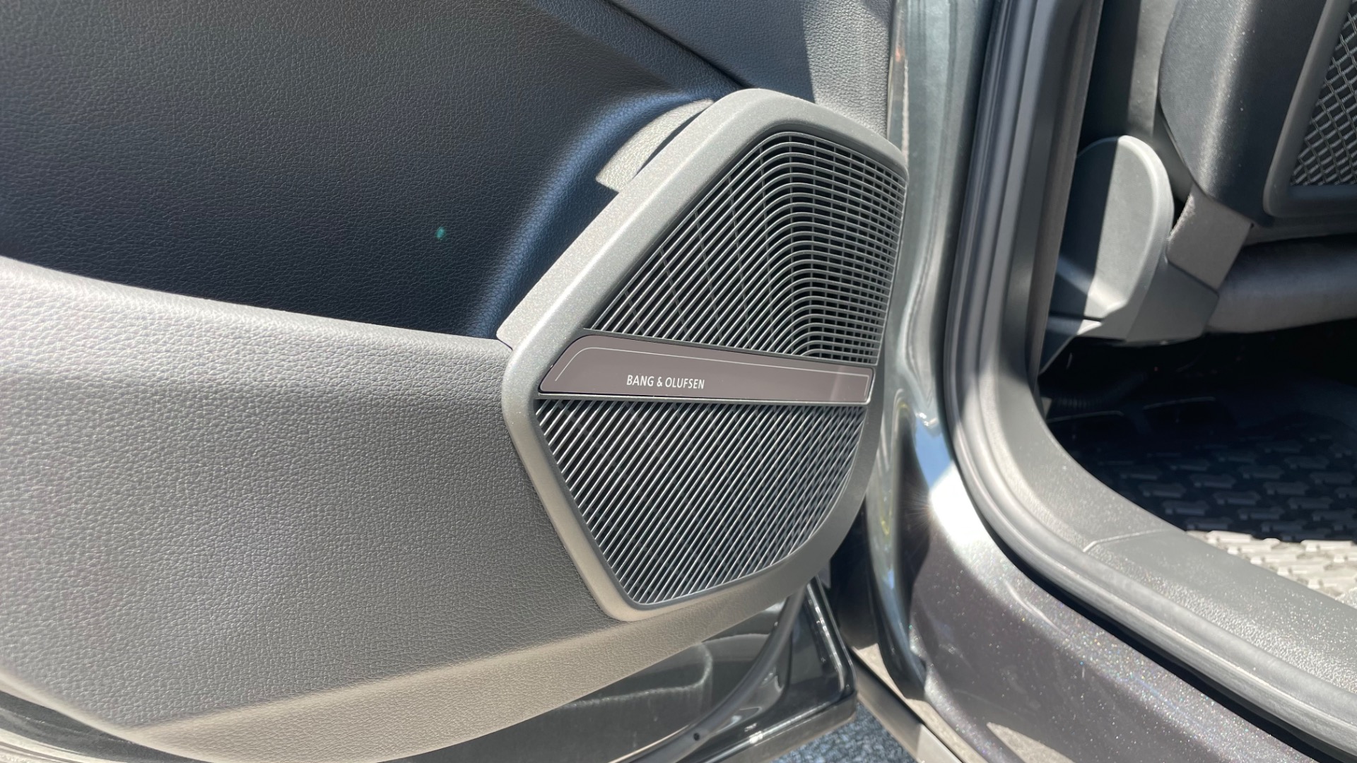 Used 2020 Audi SQ5 Prestige for sale Sold at Formula Imports in Charlotte NC 28227 23