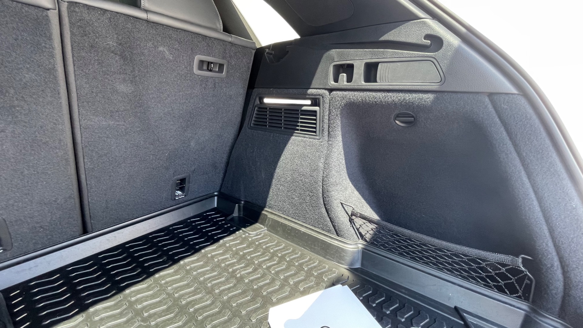 Used 2020 Audi SQ5 Prestige for sale Sold at Formula Imports in Charlotte NC 28227 38