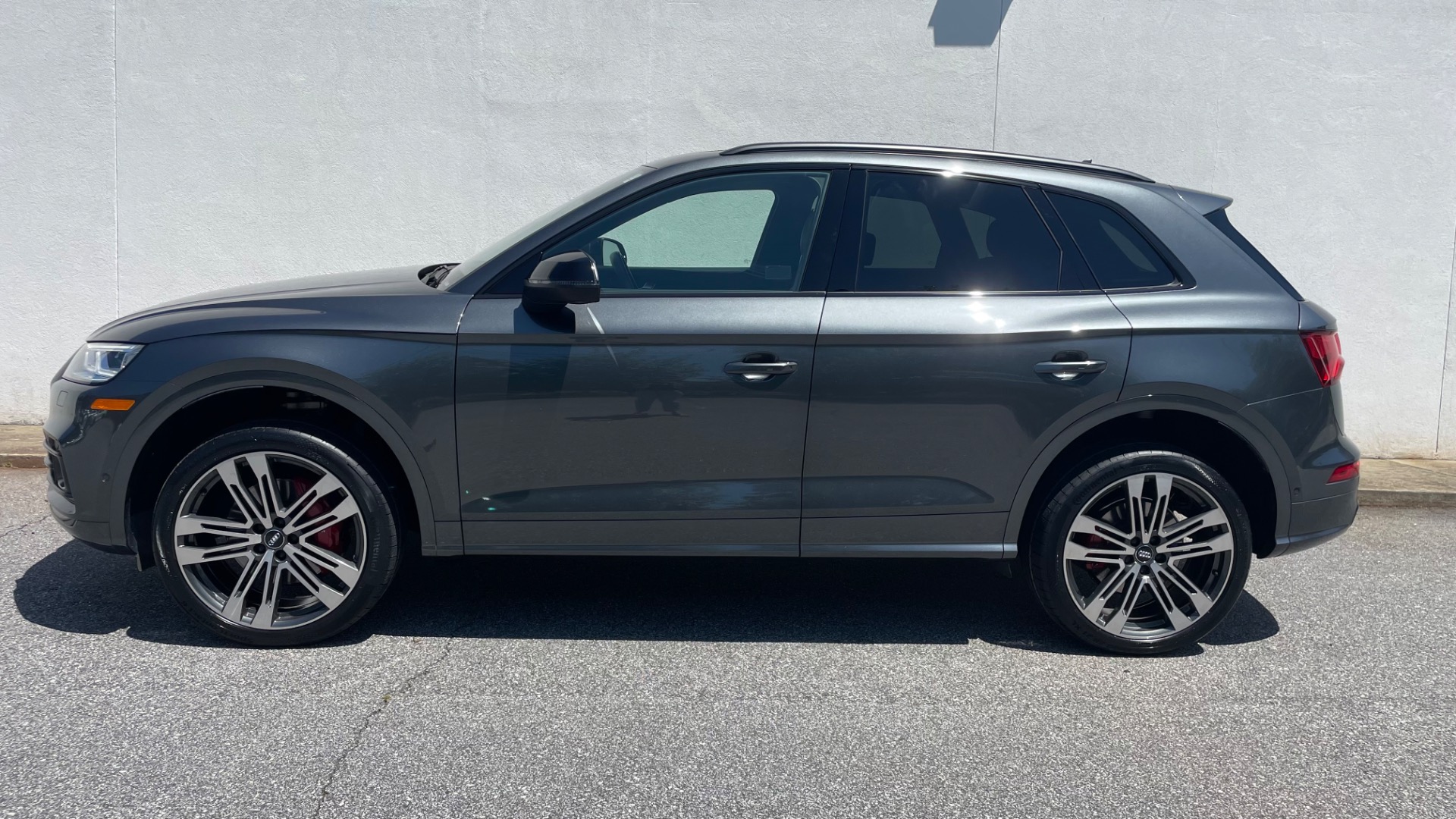 Used 2020 Audi SQ5 Prestige for sale Sold at Formula Imports in Charlotte NC 28227 4