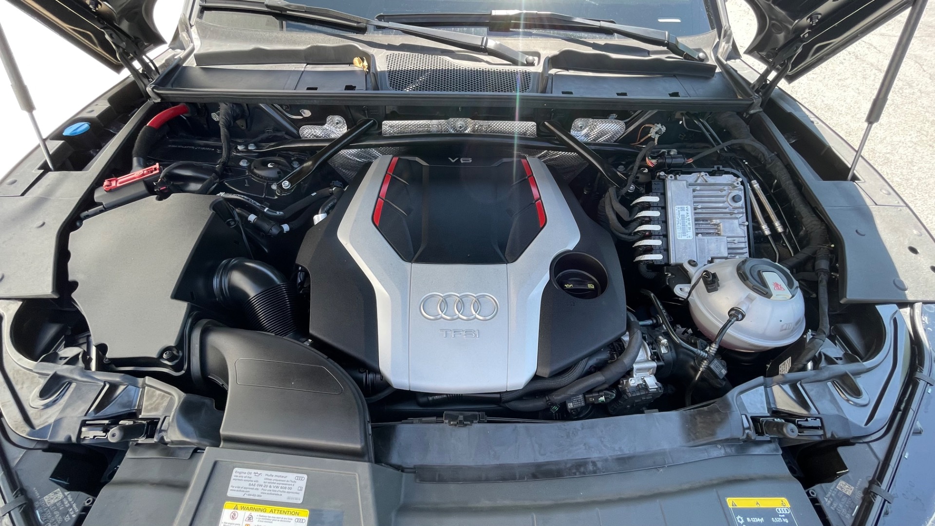 Used 2020 Audi SQ5 Prestige for sale Sold at Formula Imports in Charlotte NC 28227 40