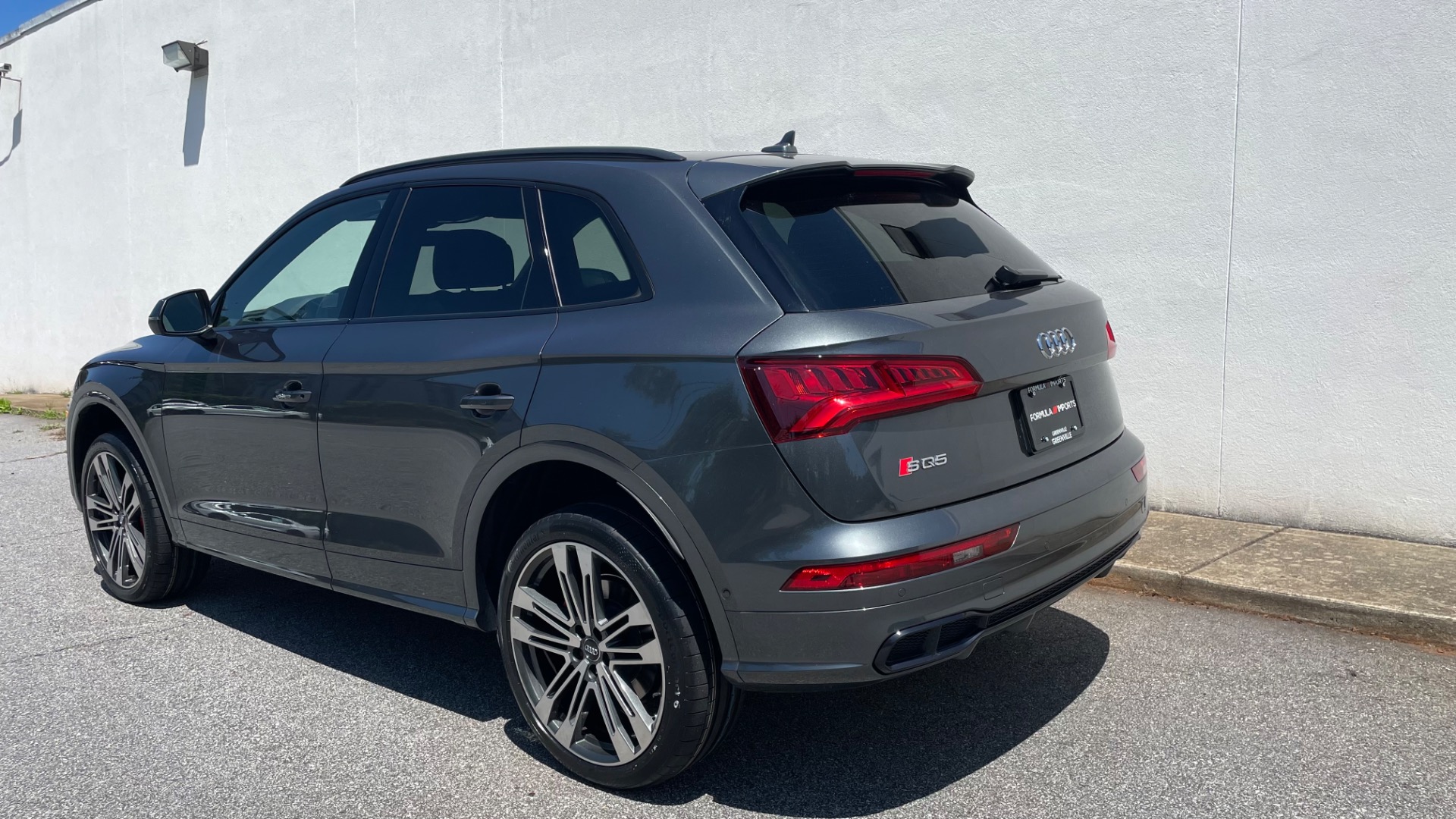 Used 2020 Audi SQ5 Prestige for sale Sold at Formula Imports in Charlotte NC 28227 5