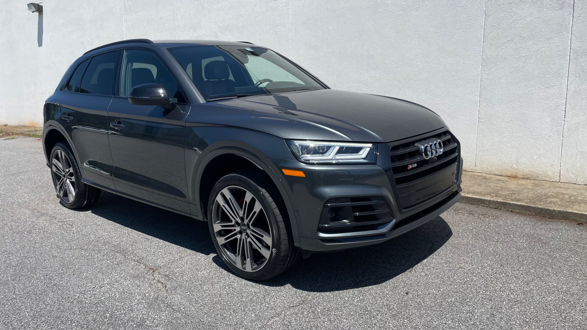Used 2020 Audi SQ5 Prestige for sale Sold at Formula Imports in Charlotte NC 28227 9