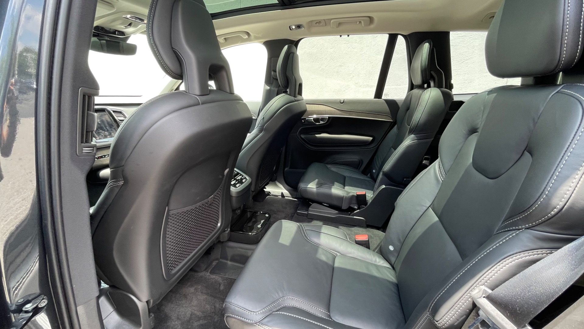 Used 2021 Volvo XC90 Inscription for sale $49,795 at Formula Imports in Charlotte NC 28227 28