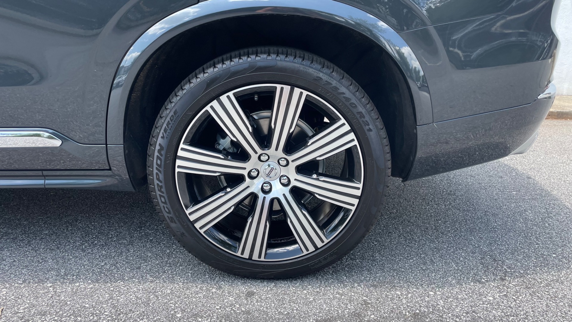 Used 2021 Volvo XC90 Inscription for sale $49,795 at Formula Imports in Charlotte NC 28227 50