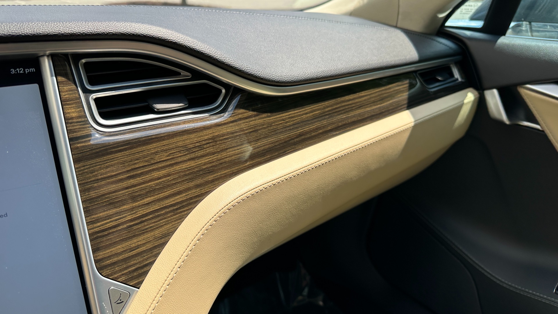 Used 2014 Tesla Model S 60 kWh Battery / 60D / PREMIUM CONNECTIVITY / LEATHER / SUNROOF for sale $22,995 at Formula Imports in Charlotte NC 28227 19