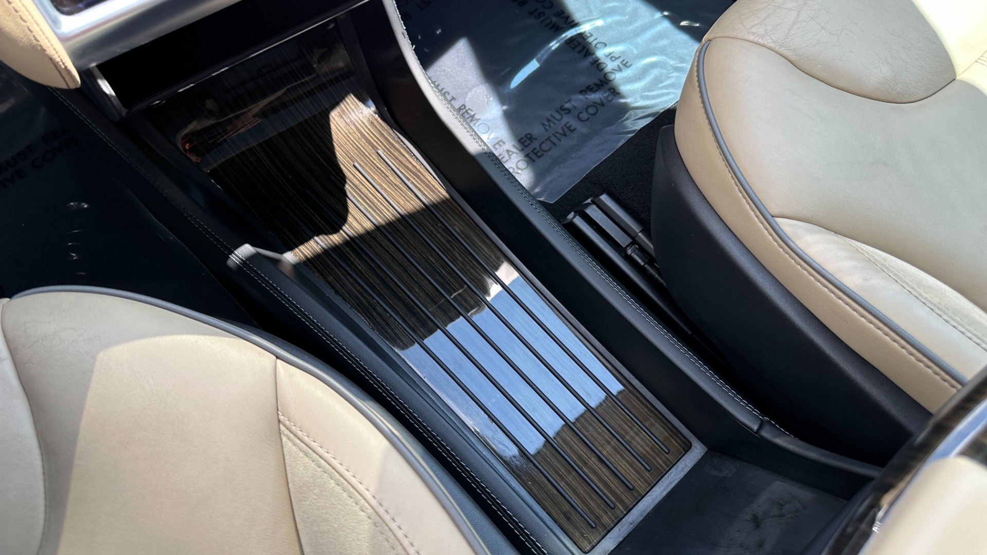 Used 2014 Tesla Model S 60 kWh Battery / 60D / PREMIUM CONNECTIVITY / LEATHER / SUNROOF for sale $22,995 at Formula Imports in Charlotte NC 28227 20