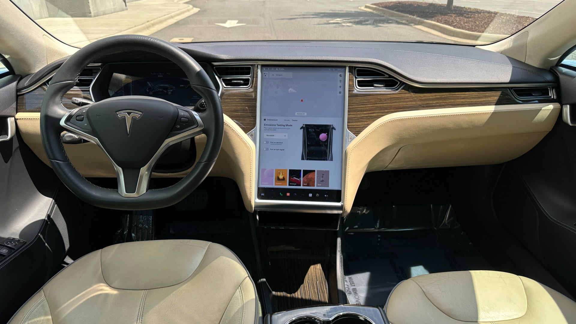 Used 2014 Tesla Model S 60 kWh Battery / 60D / PREMIUM CONNECTIVITY / LEATHER / SUNROOF for sale $22,995 at Formula Imports in Charlotte NC 28227 27
