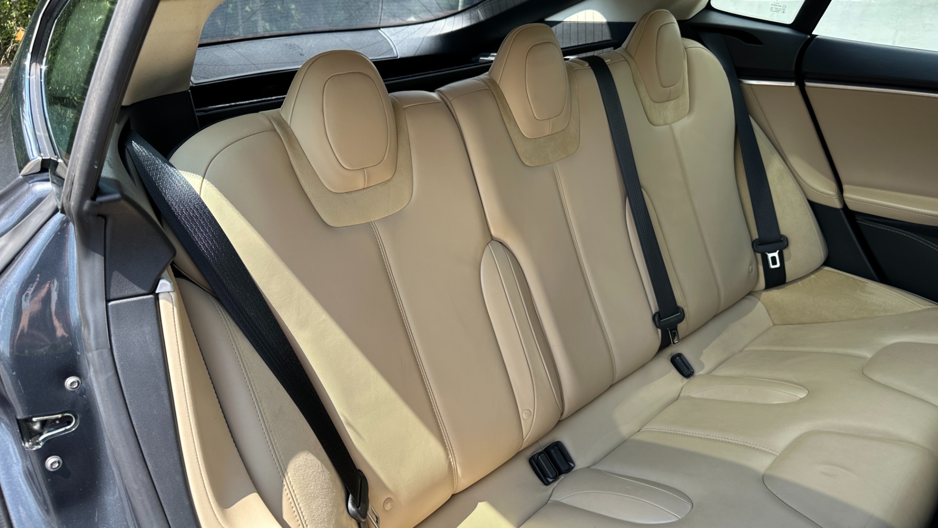 Used 2014 Tesla Model S 60 kWh Battery / 60D / PREMIUM CONNECTIVITY / LEATHER / SUNROOF for sale $22,995 at Formula Imports in Charlotte NC 28227 32