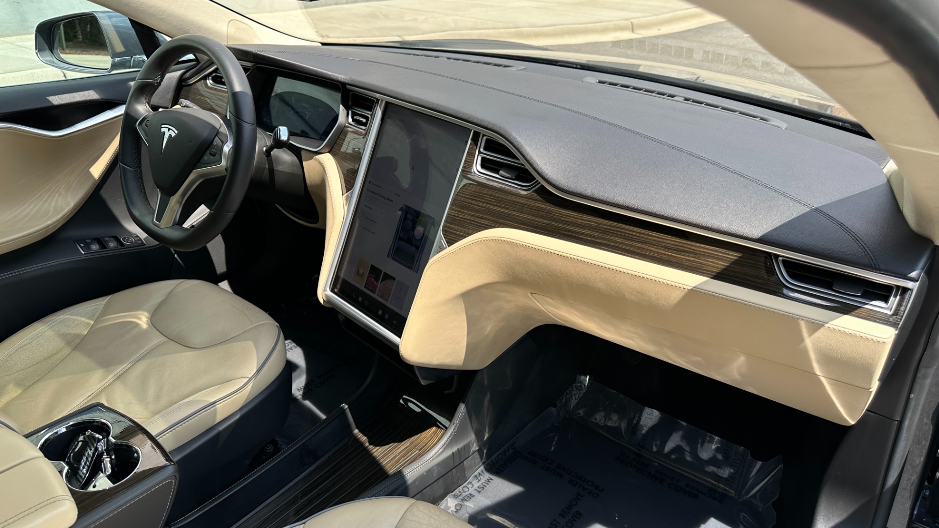 Used 2014 Tesla Model S 60 kWh Battery / 60D / PREMIUM CONNECTIVITY / LEATHER / SUNROOF for sale $22,995 at Formula Imports in Charlotte NC 28227 34