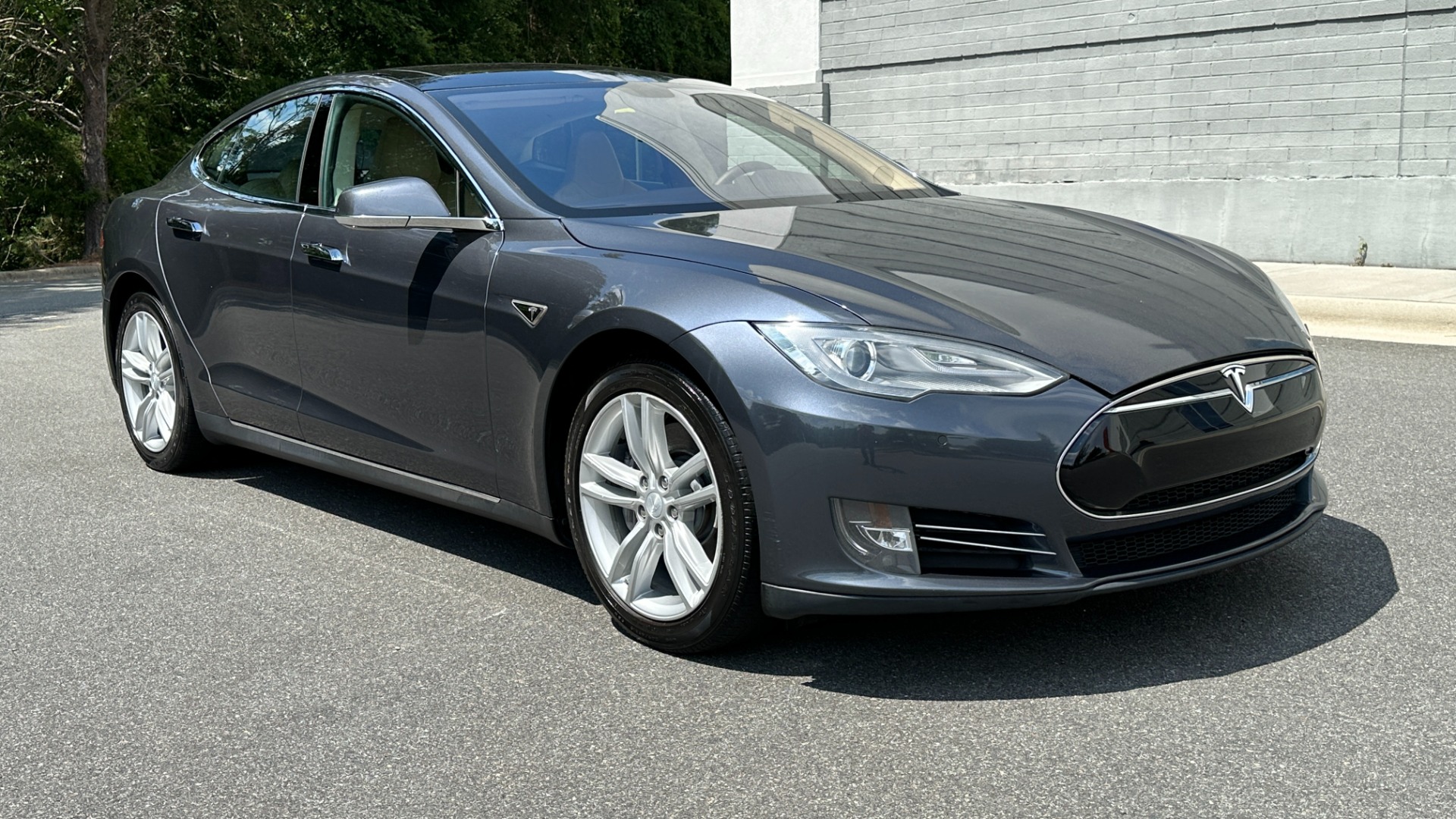 Used 2014 Tesla Model S 60 kWh Battery / 60D / PREMIUM CONNECTIVITY / LEATHER / SUNROOF for sale $19,995 at Formula Imports in Charlotte NC 28227 7