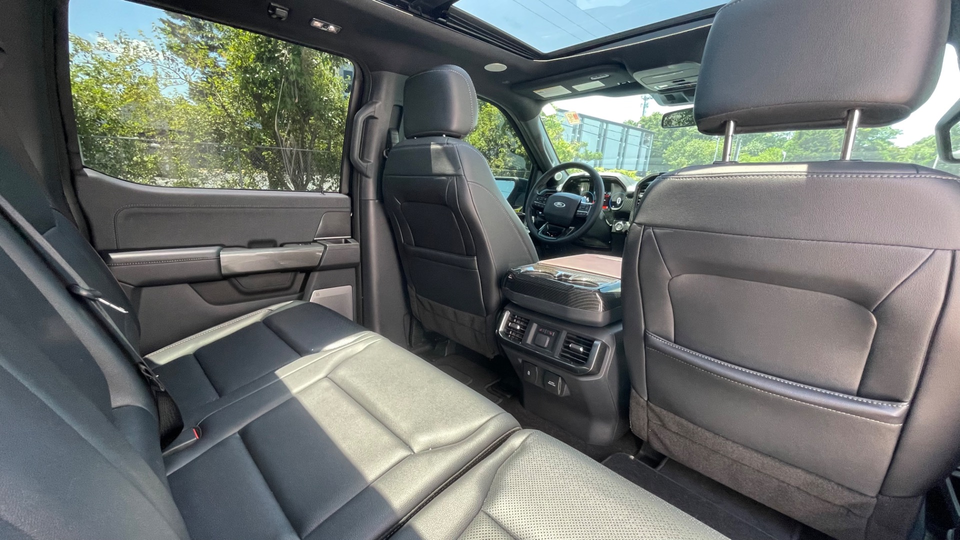 Used 2022 Ford F-150 LARIAT for sale Sold at Formula Imports in Charlotte NC 28227 32