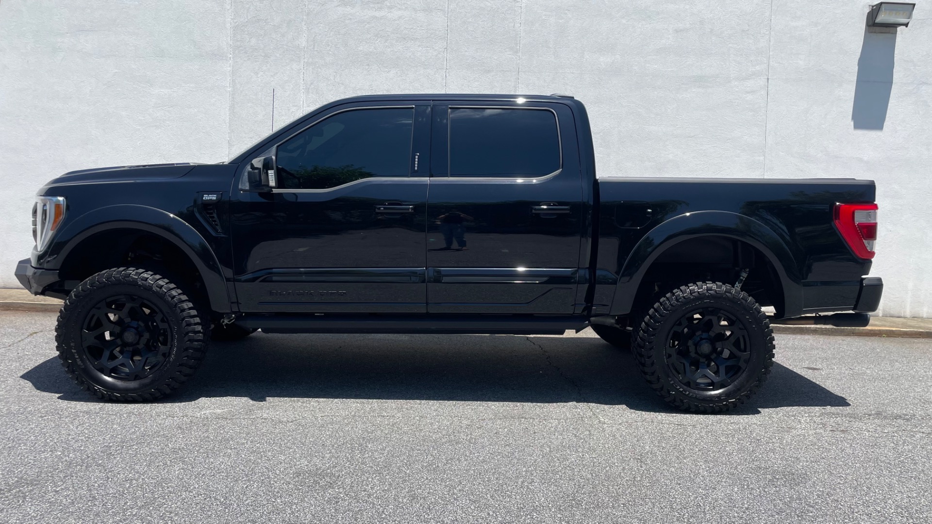 Used 2022 Ford F-150 LARIAT for sale Sold at Formula Imports in Charlotte NC 28227 4