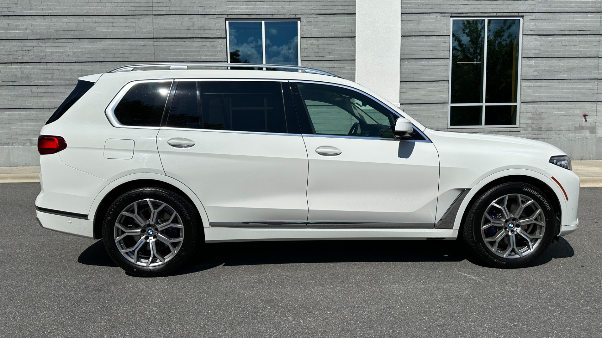 Used 2020 BMW X7 xDrive40i / HK SOUND / COLD WEATHER / REMOTE START / M SPORT BRAKES for sale $55,995 at Formula Imports in Charlotte NC 28227 3