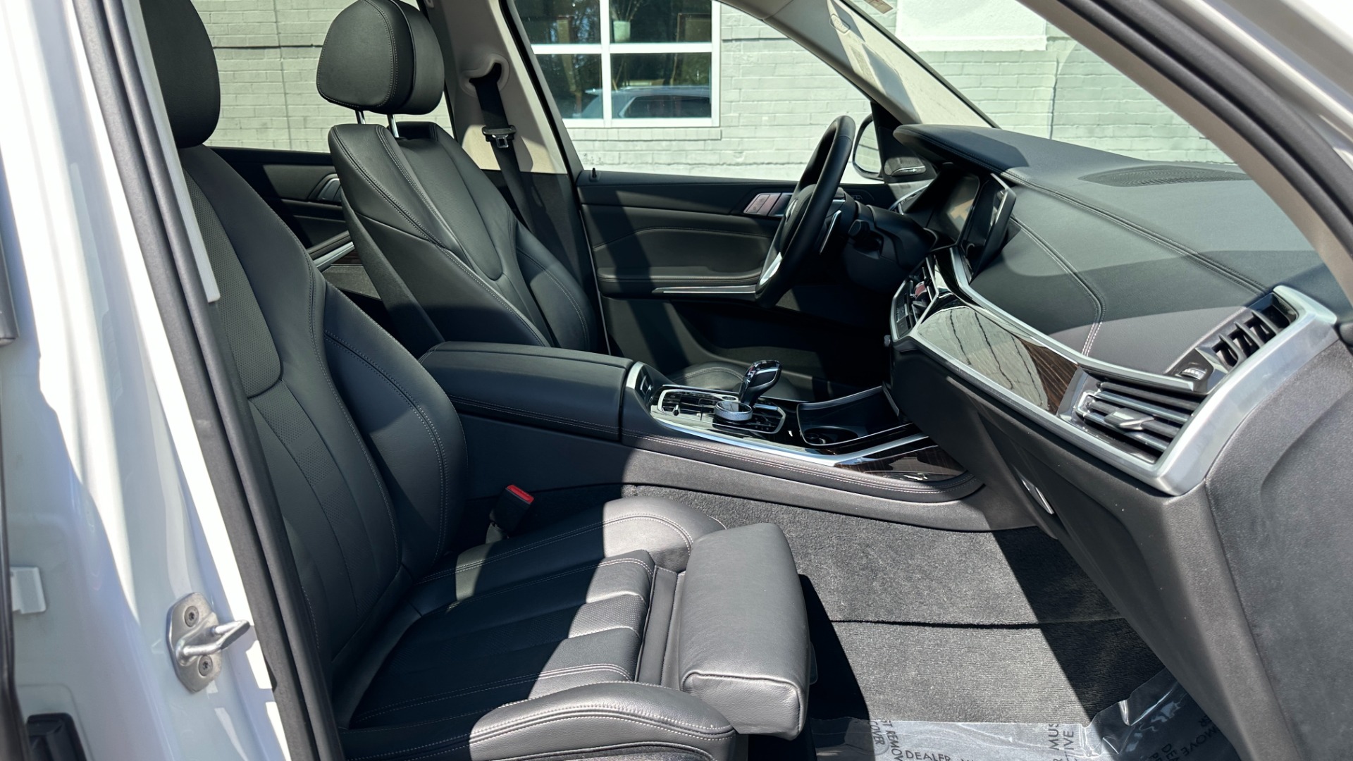 Used 2020 BMW X7 xDrive40i / HK SOUND / COLD WEATHER / REMOTE START / M SPORT BRAKES for sale $55,995 at Formula Imports in Charlotte NC 28227 41