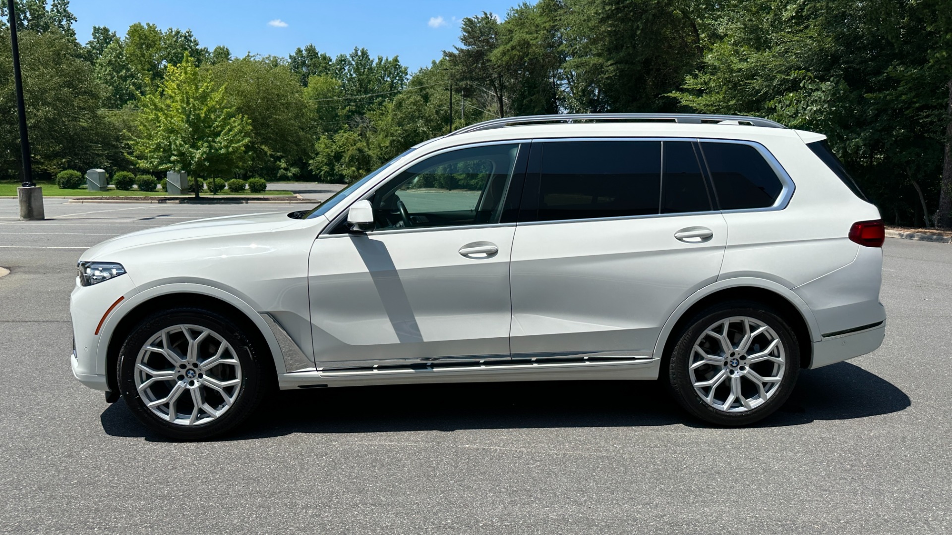 Used 2020 BMW X7 xDrive40i / HK SOUND / COLD WEATHER / REMOTE START / M SPORT BRAKES for sale $55,995 at Formula Imports in Charlotte NC 28227 3