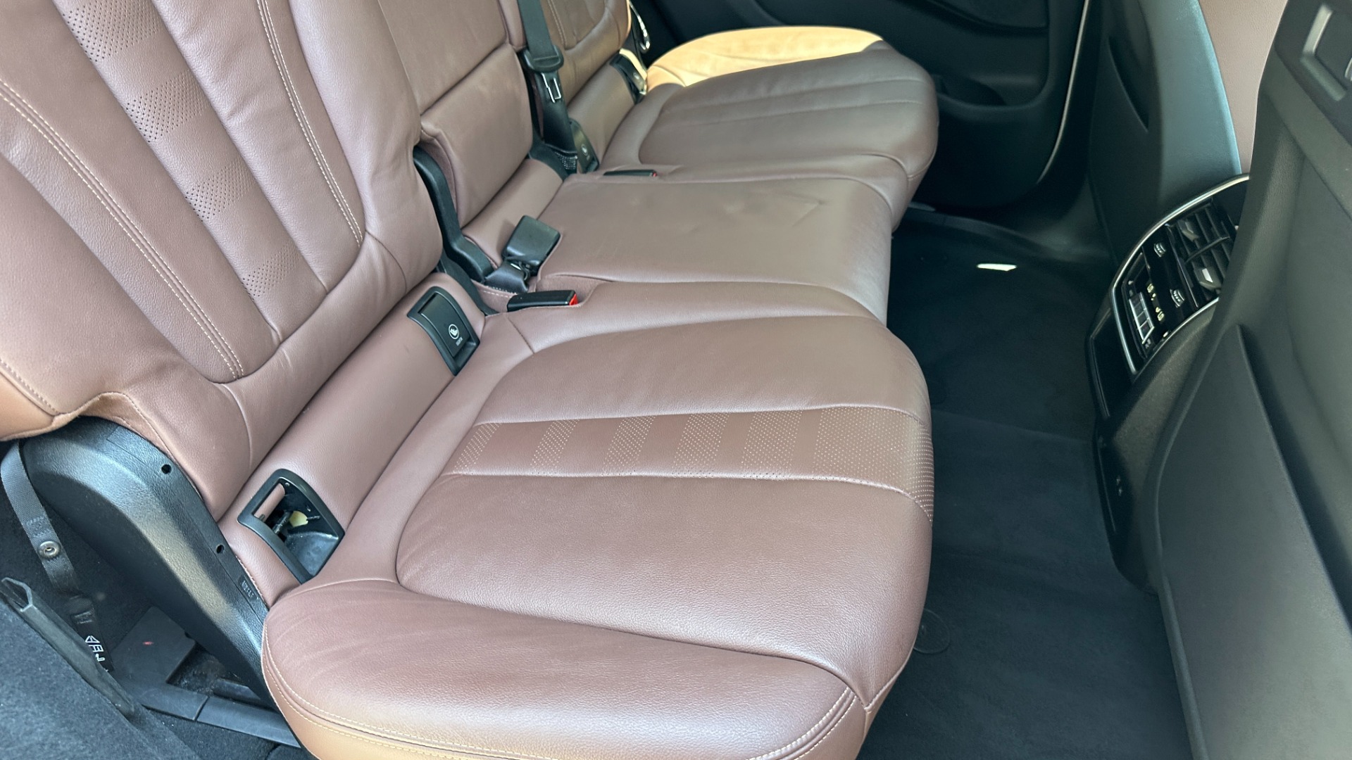 Used 2020 BMW X7 xDrive40i / HK SOUND / COLD WEATHER / REMOTE START / M SPORT BRAKES for sale $55,995 at Formula Imports in Charlotte NC 28227 39