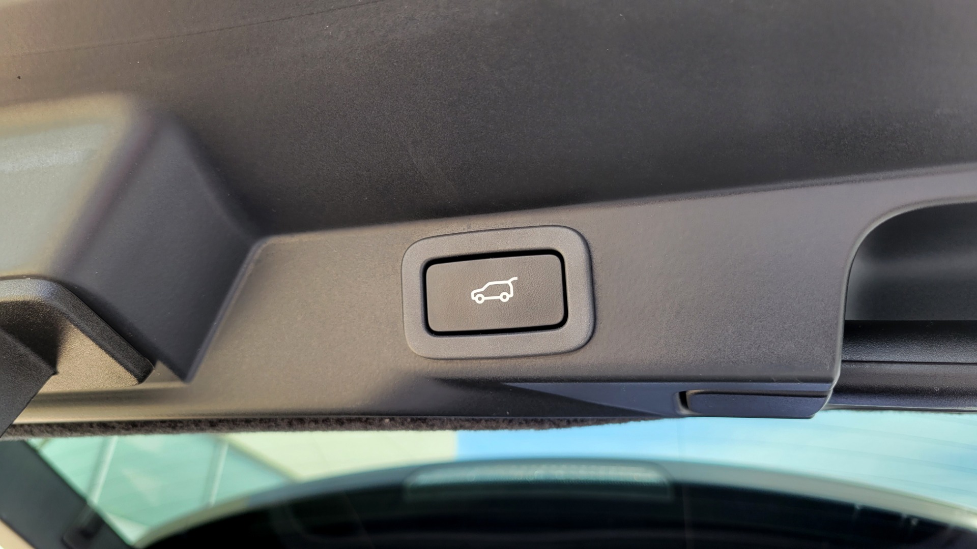 Used 2016 Land Rover RANGE ROVER SPORT SPORT SC V6 HSE / NAV / SUNROOF / HTD STS / REARVIEW for sale Sold at Formula Imports in Charlotte NC 28227 21
