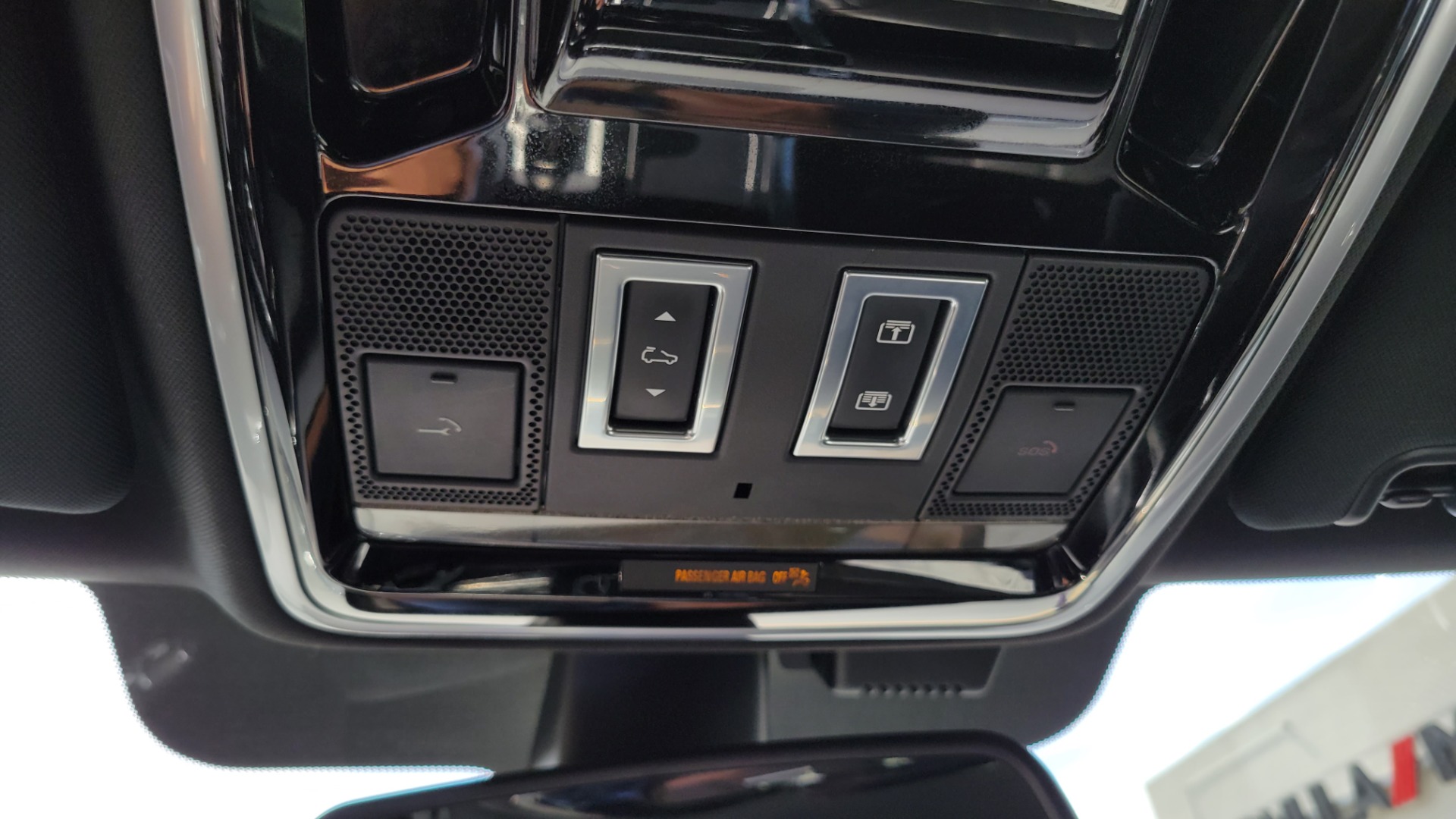 Used 2016 Land Rover RANGE ROVER SPORT SPORT SC V6 HSE / NAV / SUNROOF / HTD STS / REARVIEW for sale Sold at Formula Imports in Charlotte NC 28227 58