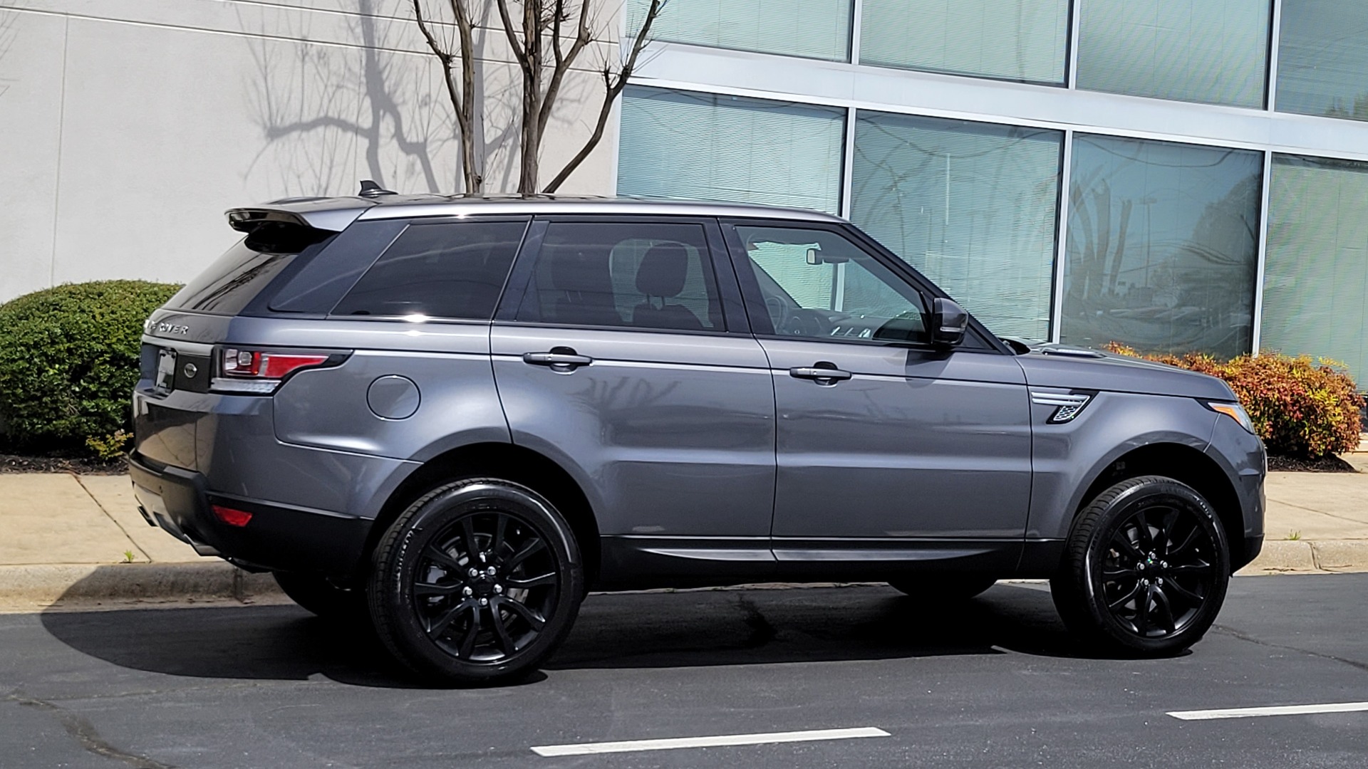 Used 2016 Land Rover RANGE ROVER SPORT SPORT SC V6 HSE / NAV / SUNROOF / HTD STS / REARVIEW for sale Sold at Formula Imports in Charlotte NC 28227 8
