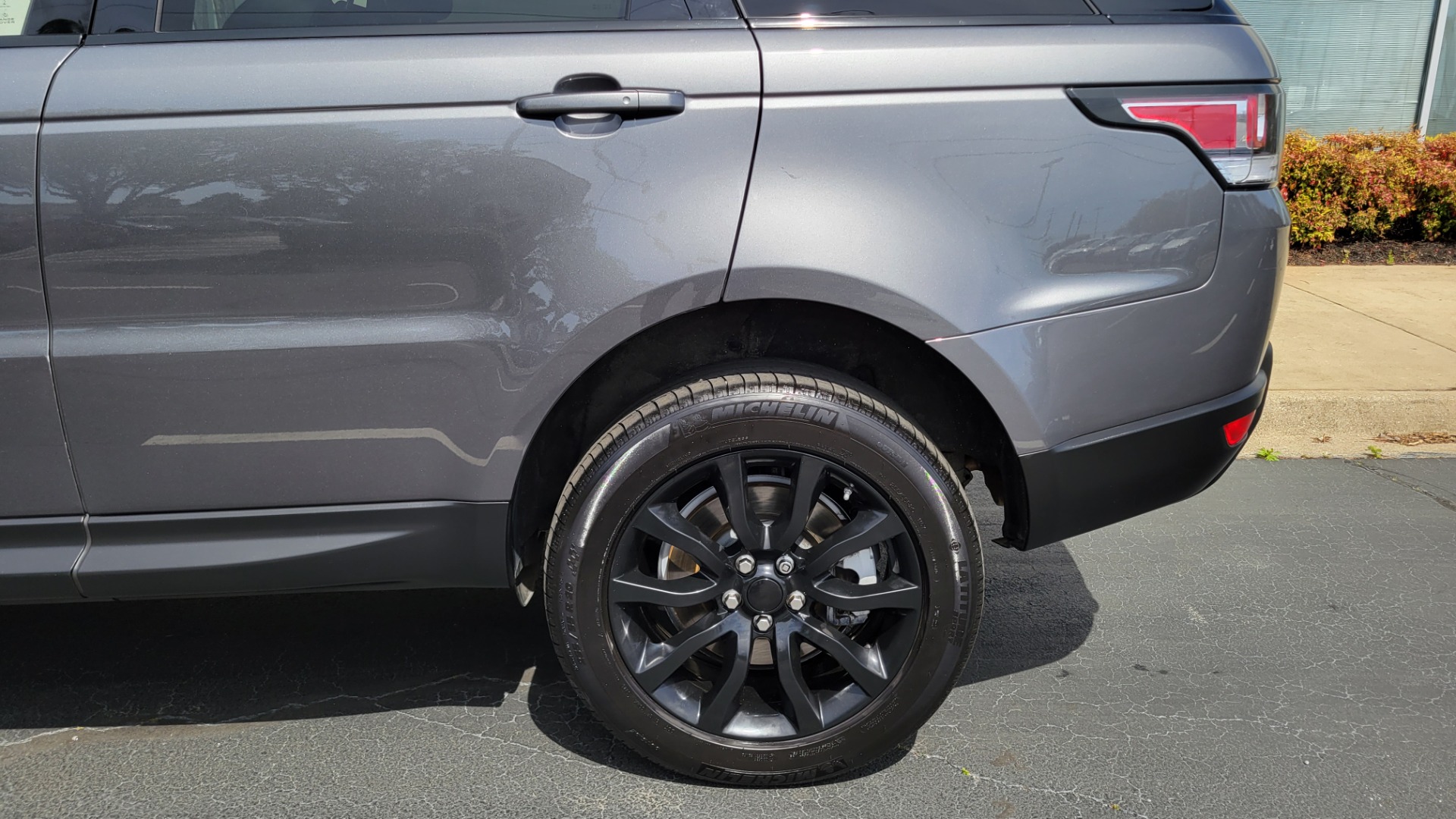 Used 2016 Land Rover RANGE ROVER SPORT SPORT SC V6 HSE / NAV / SUNROOF / HTD STS / REARVIEW for sale Sold at Formula Imports in Charlotte NC 28227 82