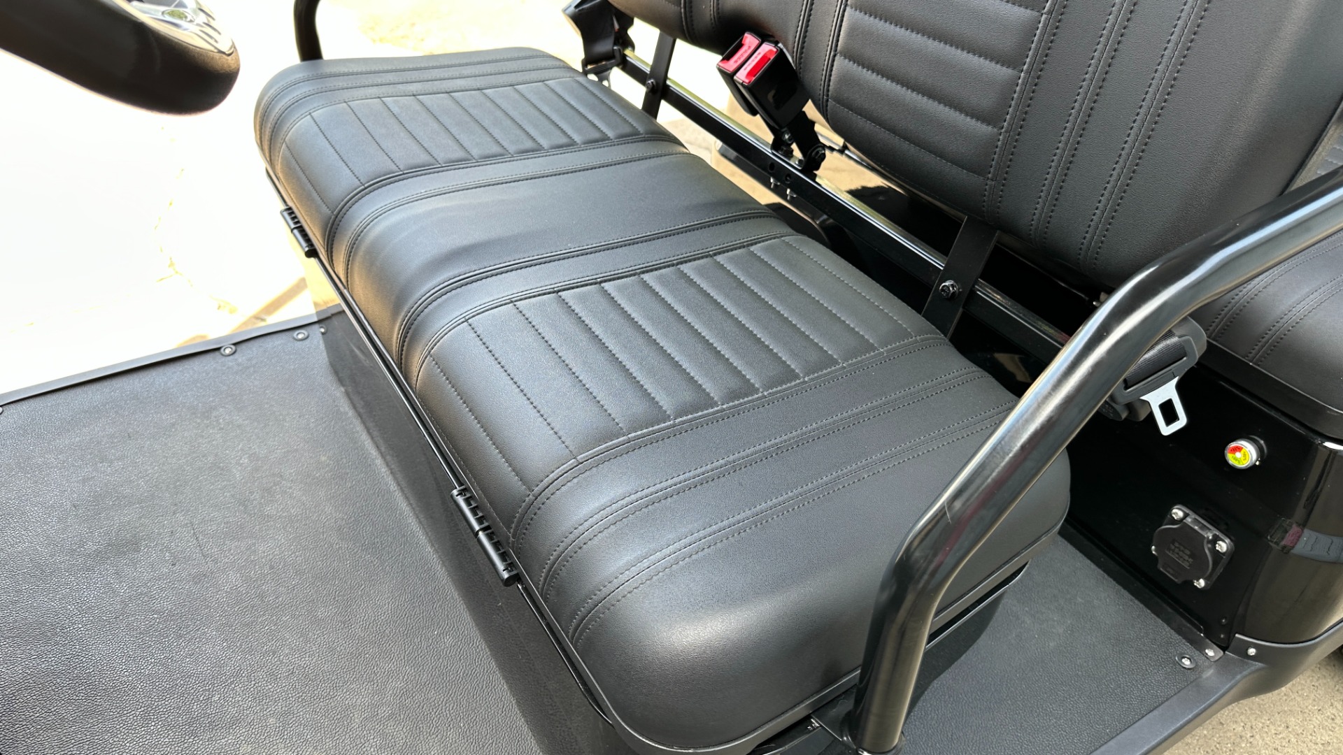 Used 2023 Icon I60L LIFTED BLUETOOTH STEREO for sale $13,488 at Formula Imports in Charlotte NC 28227 12