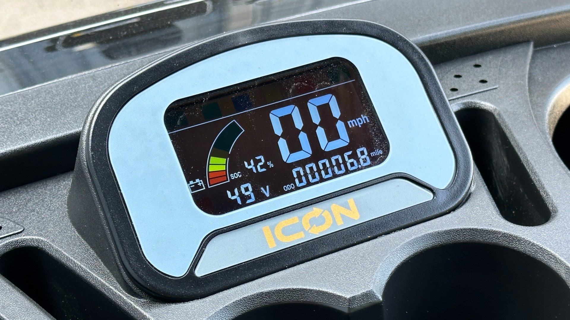 Used 2023 Icon I60L LIFTED BLUETOOTH STEREO for sale Sold at Formula Imports in Charlotte NC 28227 25