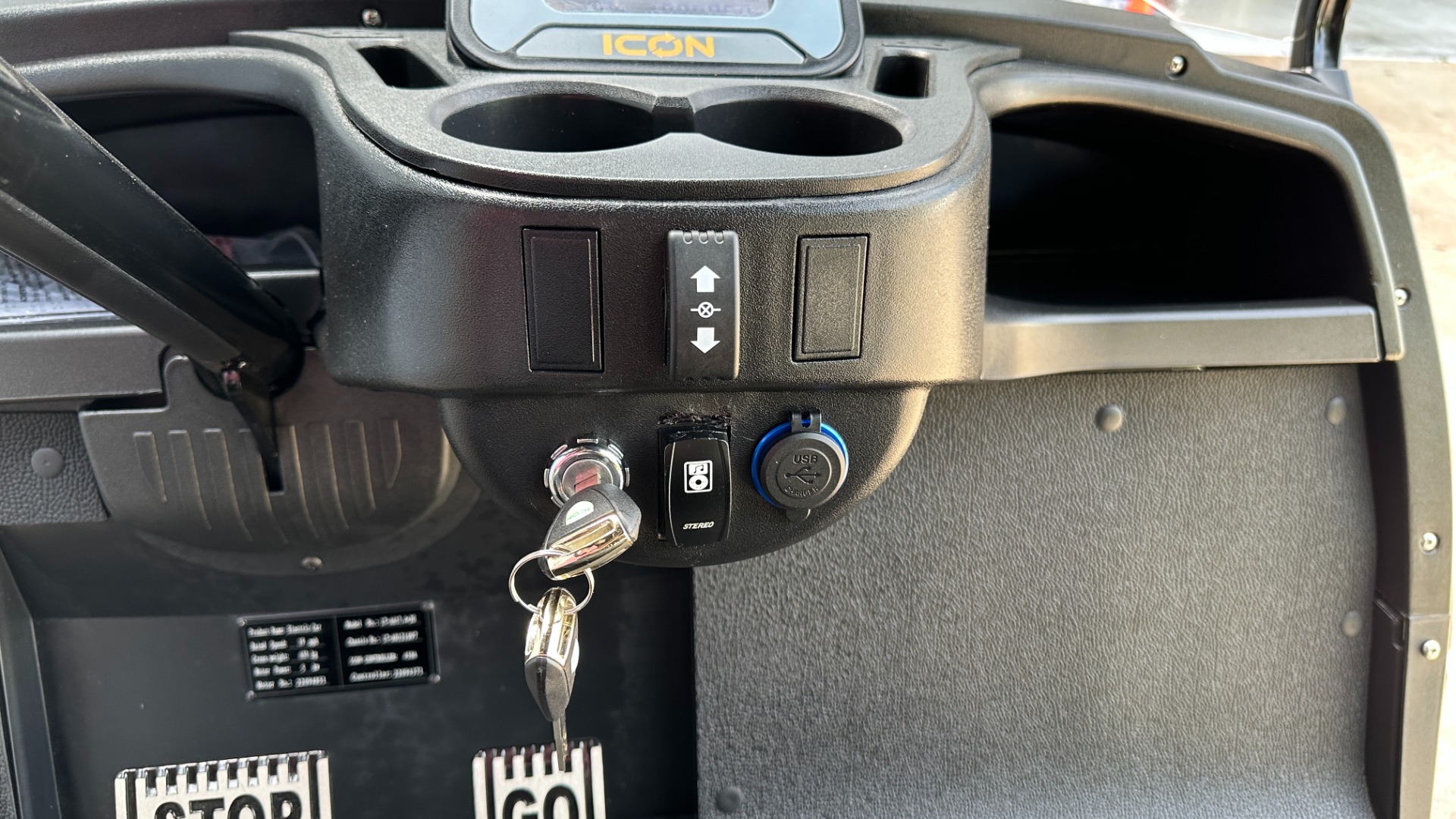 Used 2023 Icon I60L LIFTED BLUETOOTH STEREO for sale $13,488 at Formula Imports in Charlotte NC 28227 28