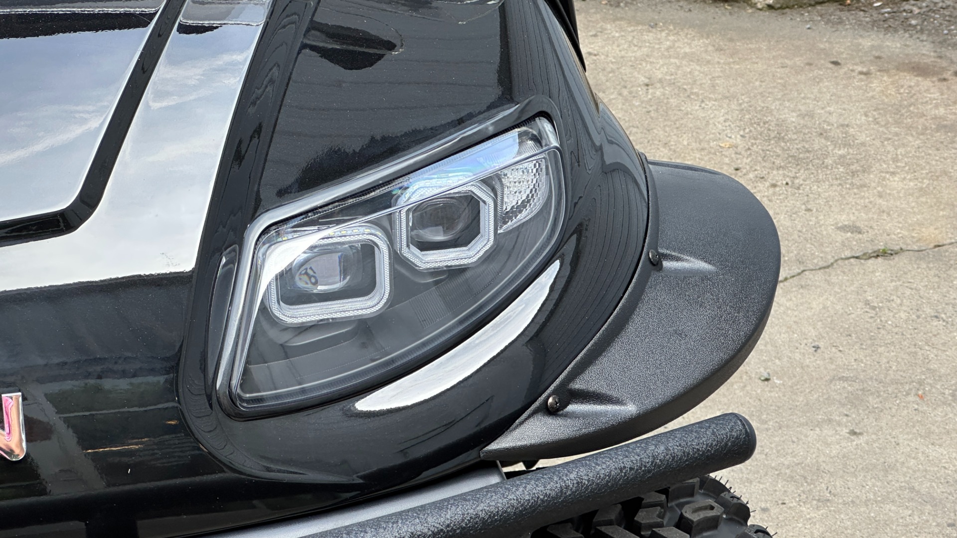 Used 2023 Icon I60L LIFTED BLUETOOTH STEREO for sale $13,488 at Formula Imports in Charlotte NC 28227 48