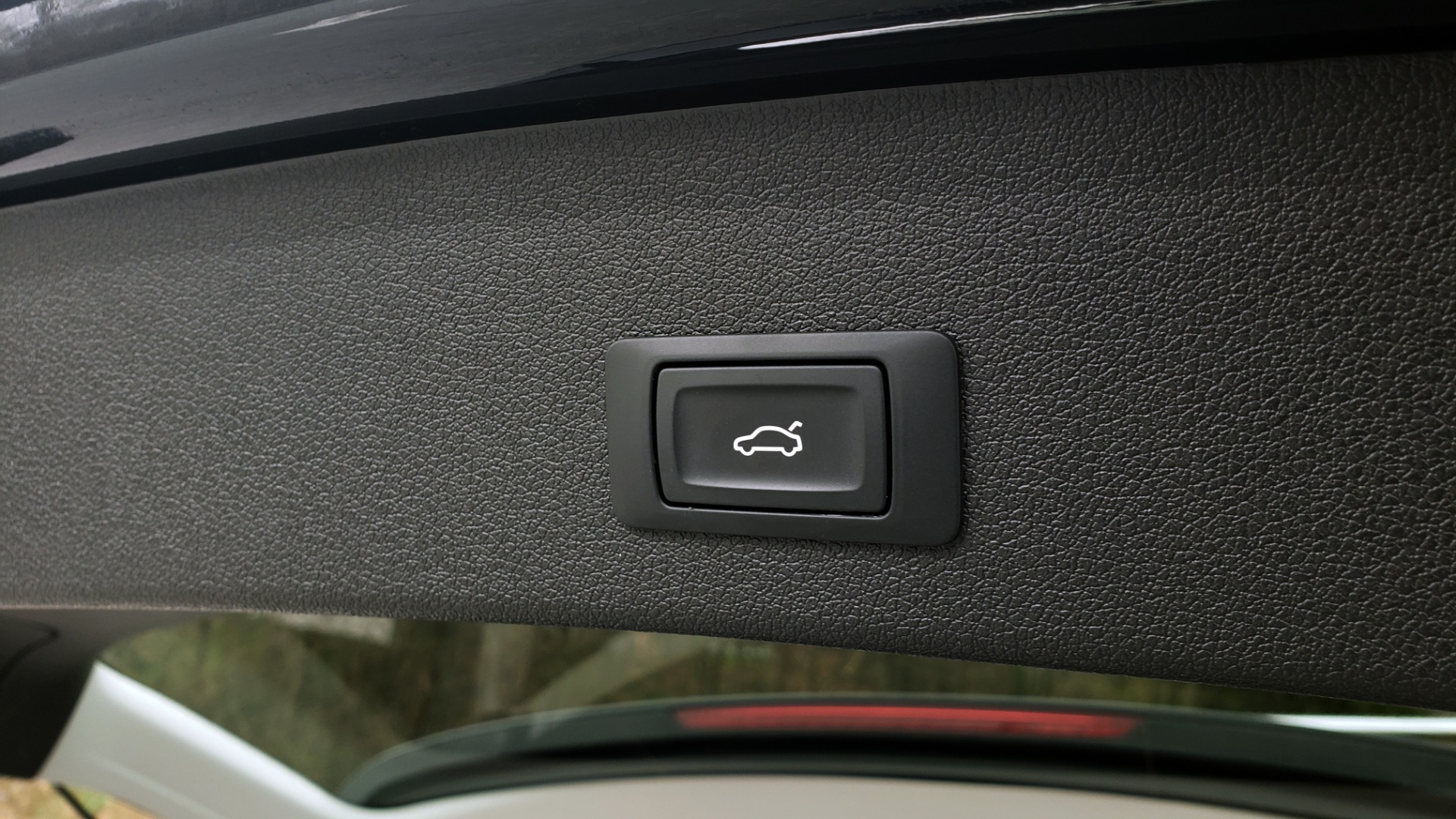 Used 2017 Audi Q5 PREMIUM PLUS / TECH PKG / NAV / SUNROOF / REARVIEW for sale Sold at Formula Imports in Charlotte NC 28227 19