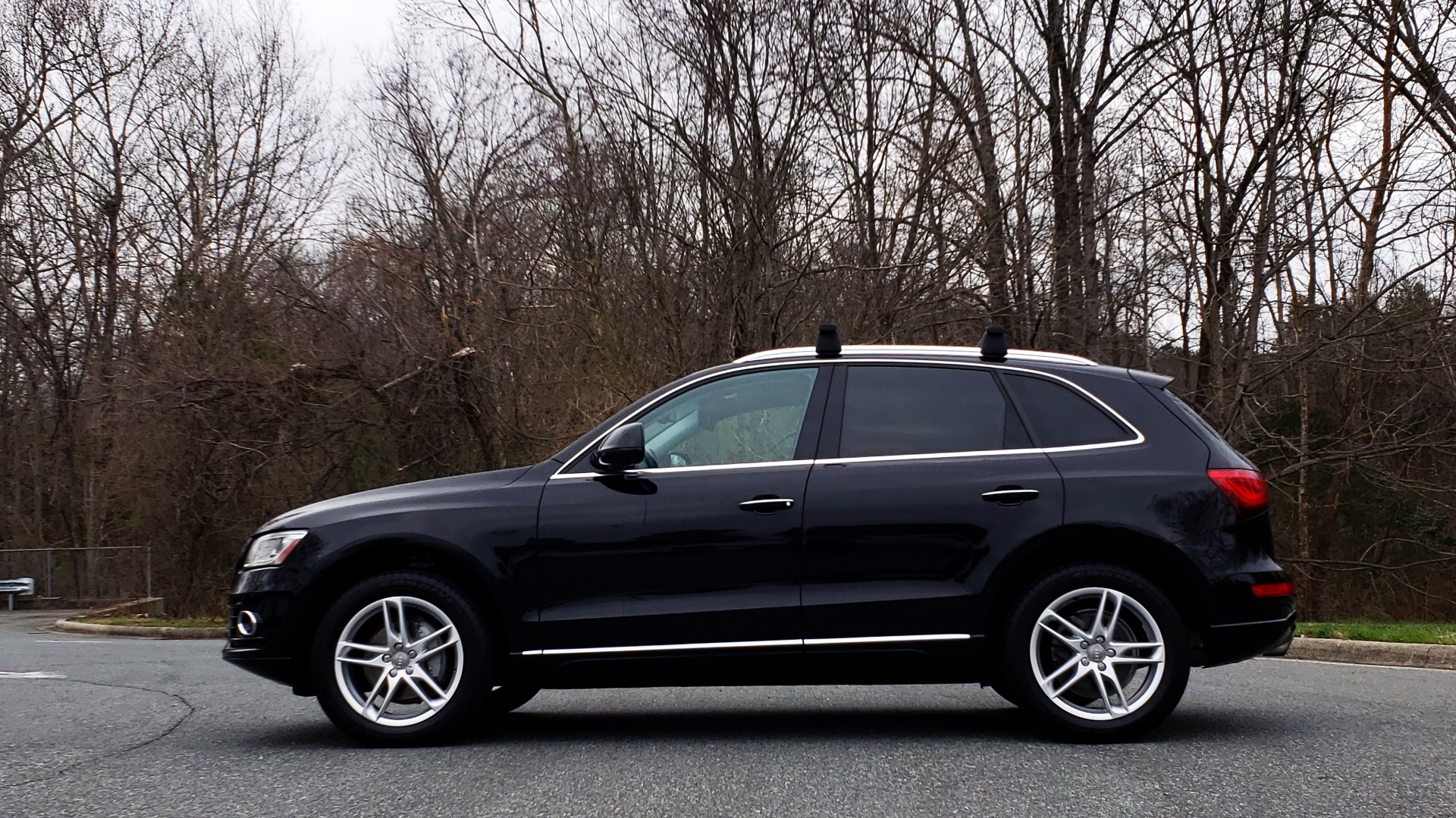 Used 2017 Audi Q5 PREMIUM PLUS / TECH PKG / NAV / SUNROOF / REARVIEW for sale Sold at Formula Imports in Charlotte NC 28227 2