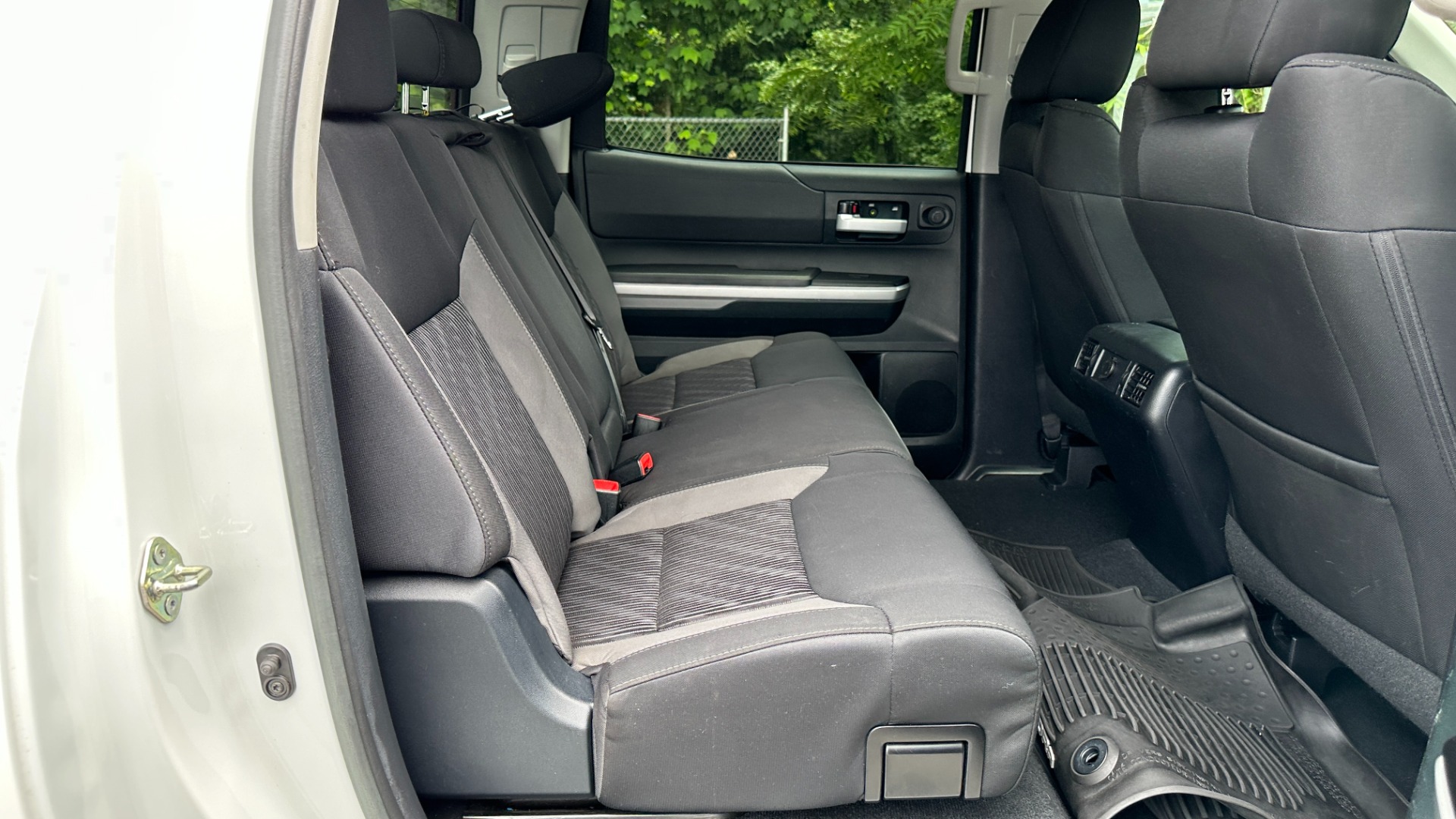 Used 2017 Toyota Tundra 4WD SR5 for sale $32,795 at Formula Imports in Charlotte NC 28227 12