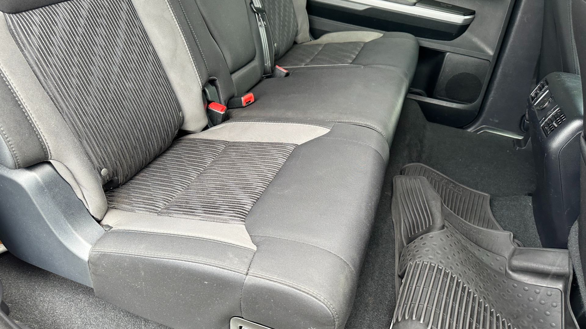 Used 2017 Toyota Tundra 4WD SR5 for sale $32,795 at Formula Imports in Charlotte NC 28227 14