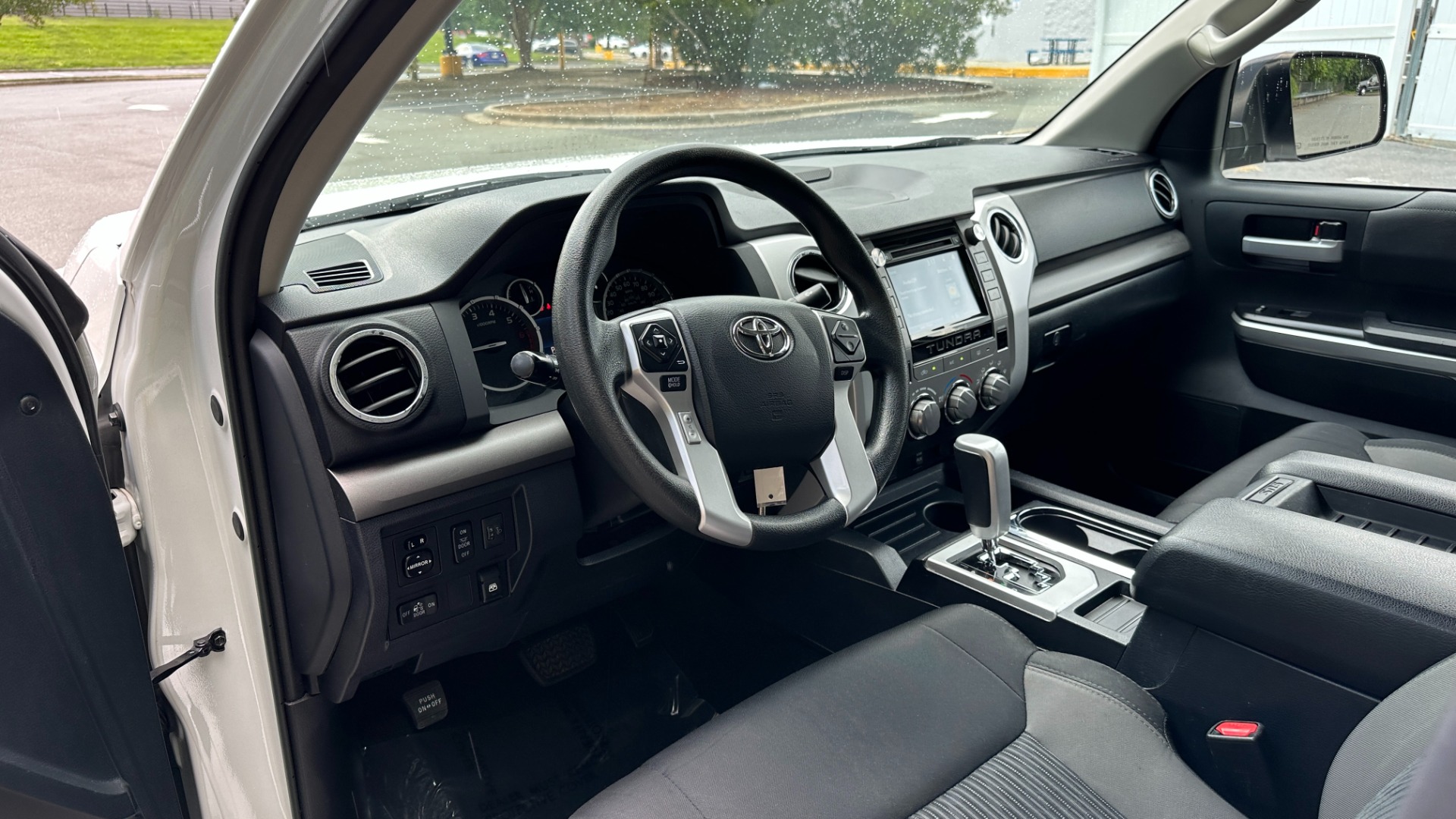 Used 2017 Toyota Tundra 4WD SR5 for sale $32,795 at Formula Imports in Charlotte NC 28227 16