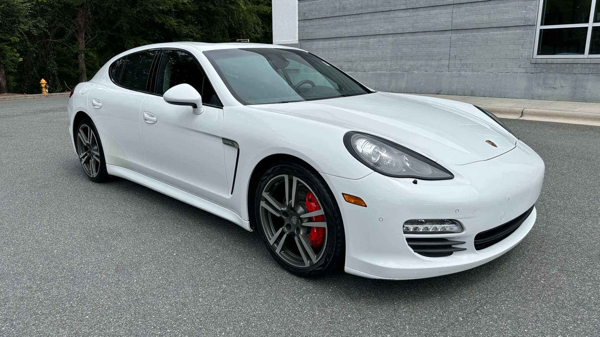 Used 2013 Porsche Panamera 4 / TURBO 2 WHEELS / PREMIUM / BOSE / GLOSS BLACK TRIM for sale $28,499 at Formula Imports in Charlotte NC 28227 2