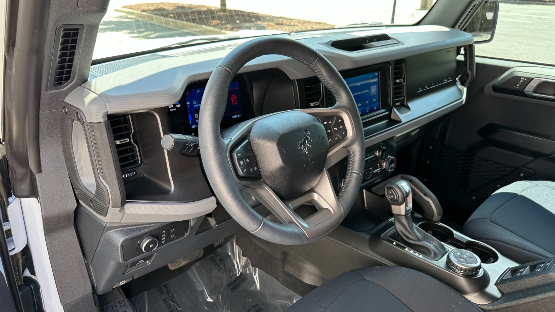 Used 2022 Ford Bronco BIG BEND / SOFT TOP / 10SPD / CLOTH / TOUCHSCREEN for sale Sold at Formula Imports in Charlotte NC 28227 10