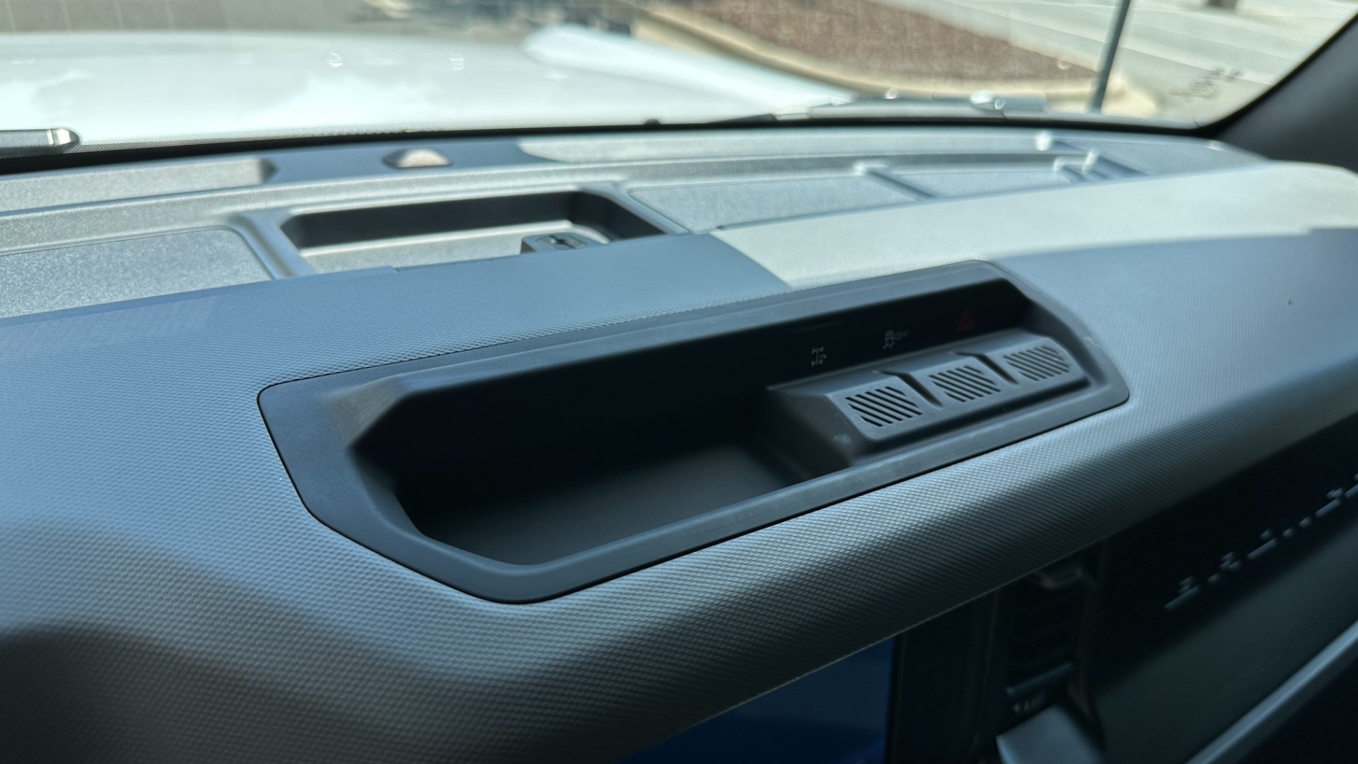 Used 2022 Ford Bronco BIG BEND / SOFT TOP / 10SPD / CLOTH / TOUCHSCREEN for sale Sold at Formula Imports in Charlotte NC 28227 17