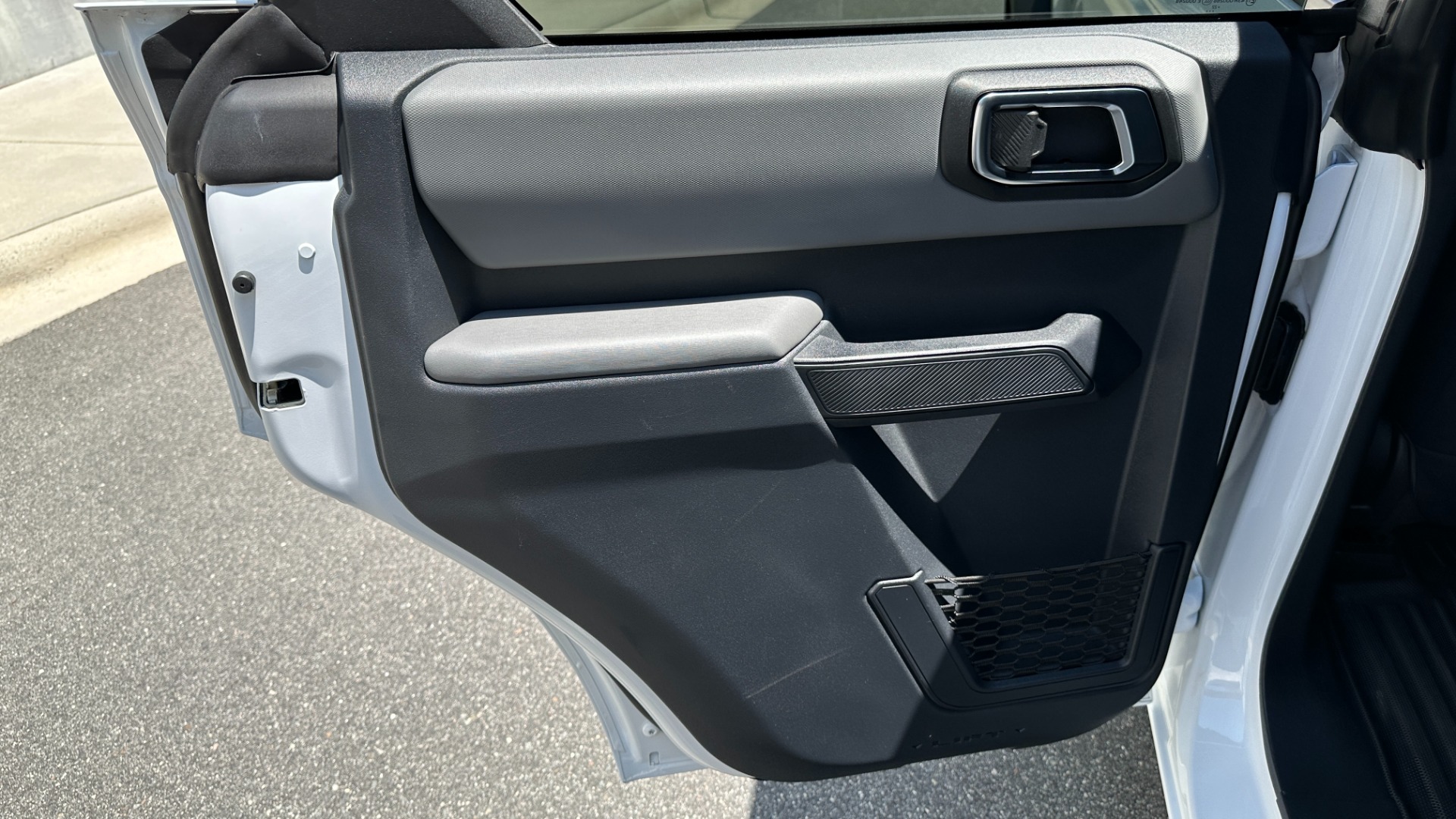 Used 2022 Ford Bronco BIG BEND / SOFT TOP / 10SPD / CLOTH / TOUCHSCREEN for sale Sold at Formula Imports in Charlotte NC 28227 23