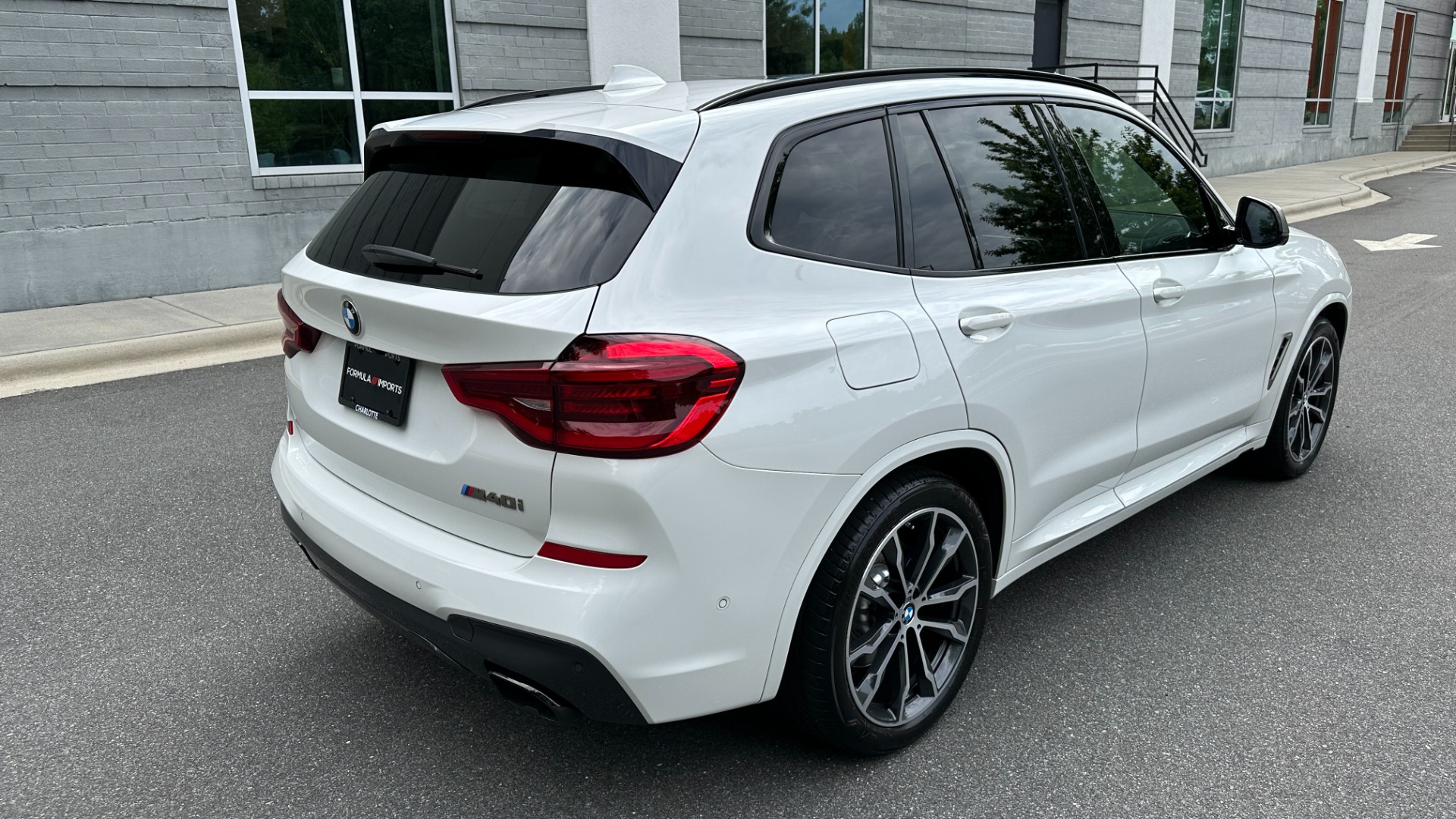 Used 2020 BMW X3 M40i / DRIVER ASSIST / EXECUTIVE PACKAGE / HK SOUND / AMBIENT LIGHT for sale Sold at Formula Imports in Charlotte NC 28227 4
