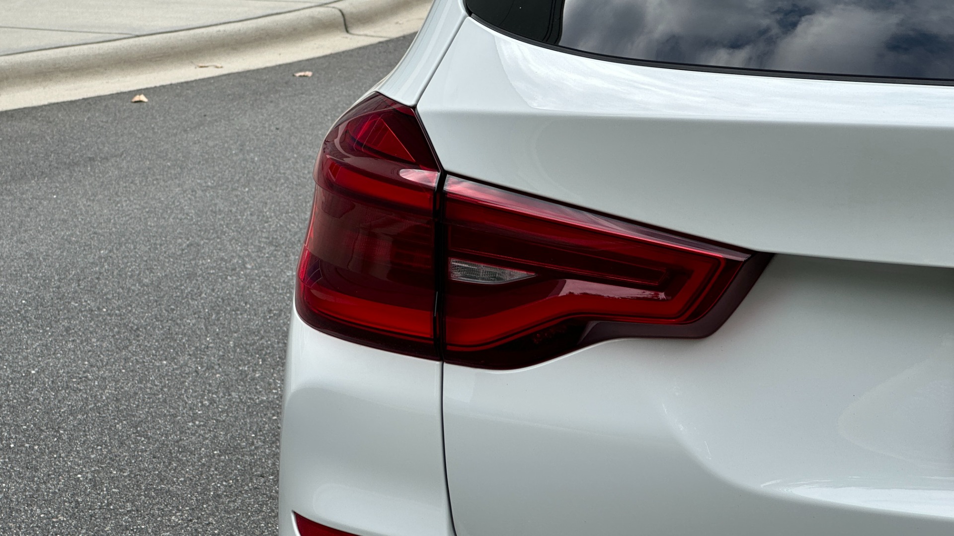Used 2020 BMW X3 M40i / DRIVER ASSIST / EXECUTIVE PACKAGE / HK SOUND / AMBIENT LIGHT for sale $40,995 at Formula Imports in Charlotte NC 28227 40