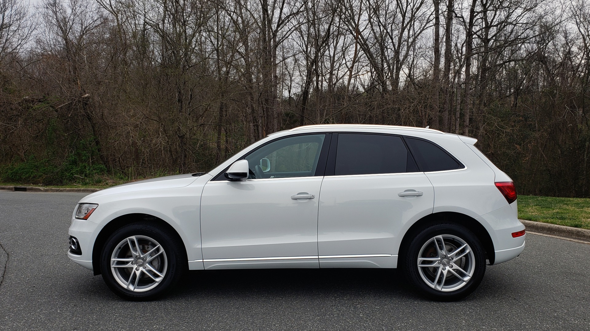 Used 2017 Audi Q5 PREMIUM PLUS / TECH / NAV / PANO-ROOF / B&O SND / REARVIEW for sale Sold at Formula Imports in Charlotte NC 28227 2