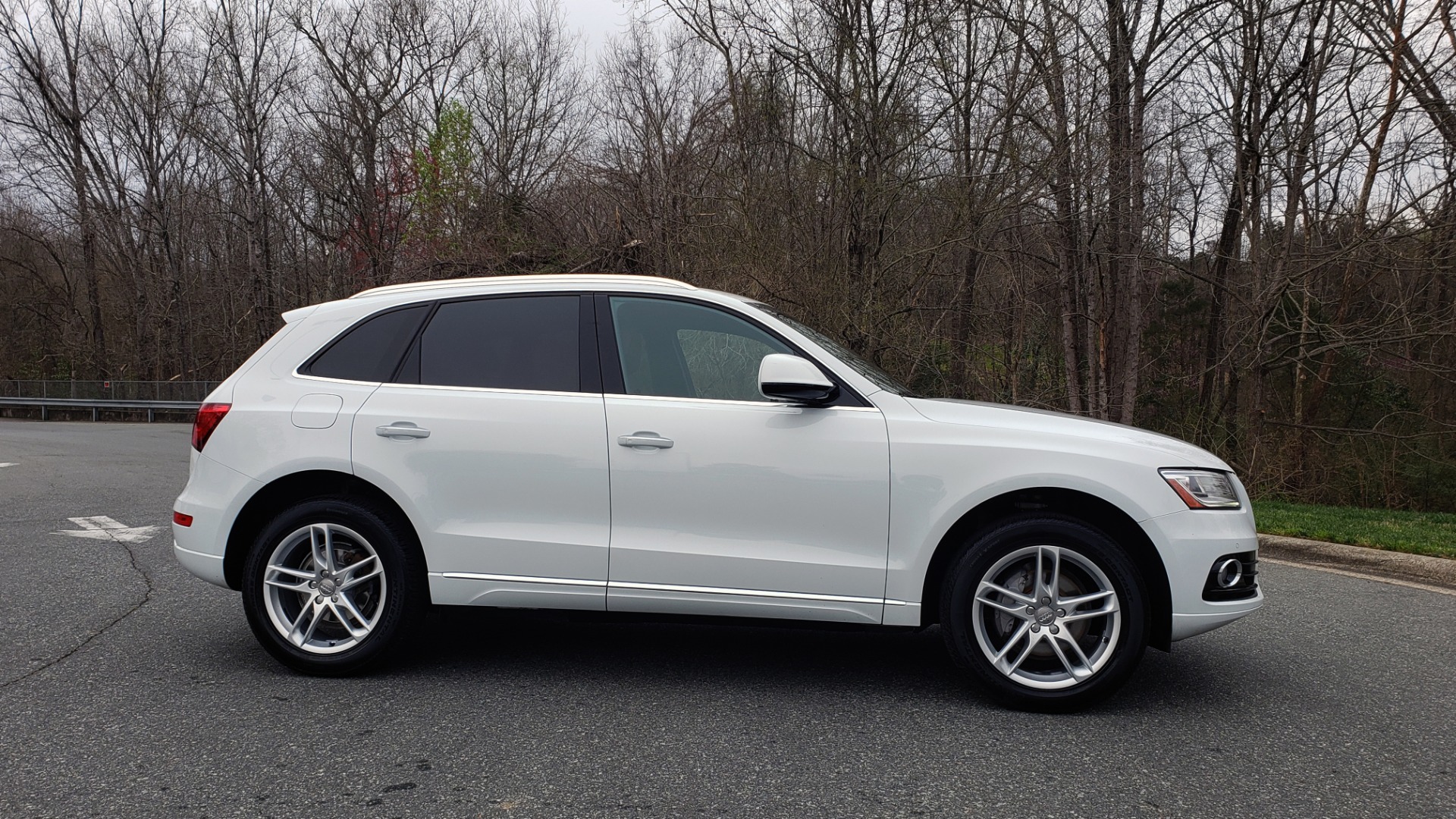 Used 2017 Audi Q5 PREMIUM PLUS / TECH / NAV / PANO-ROOF / B&O SND / REARVIEW for sale Sold at Formula Imports in Charlotte NC 28227 5