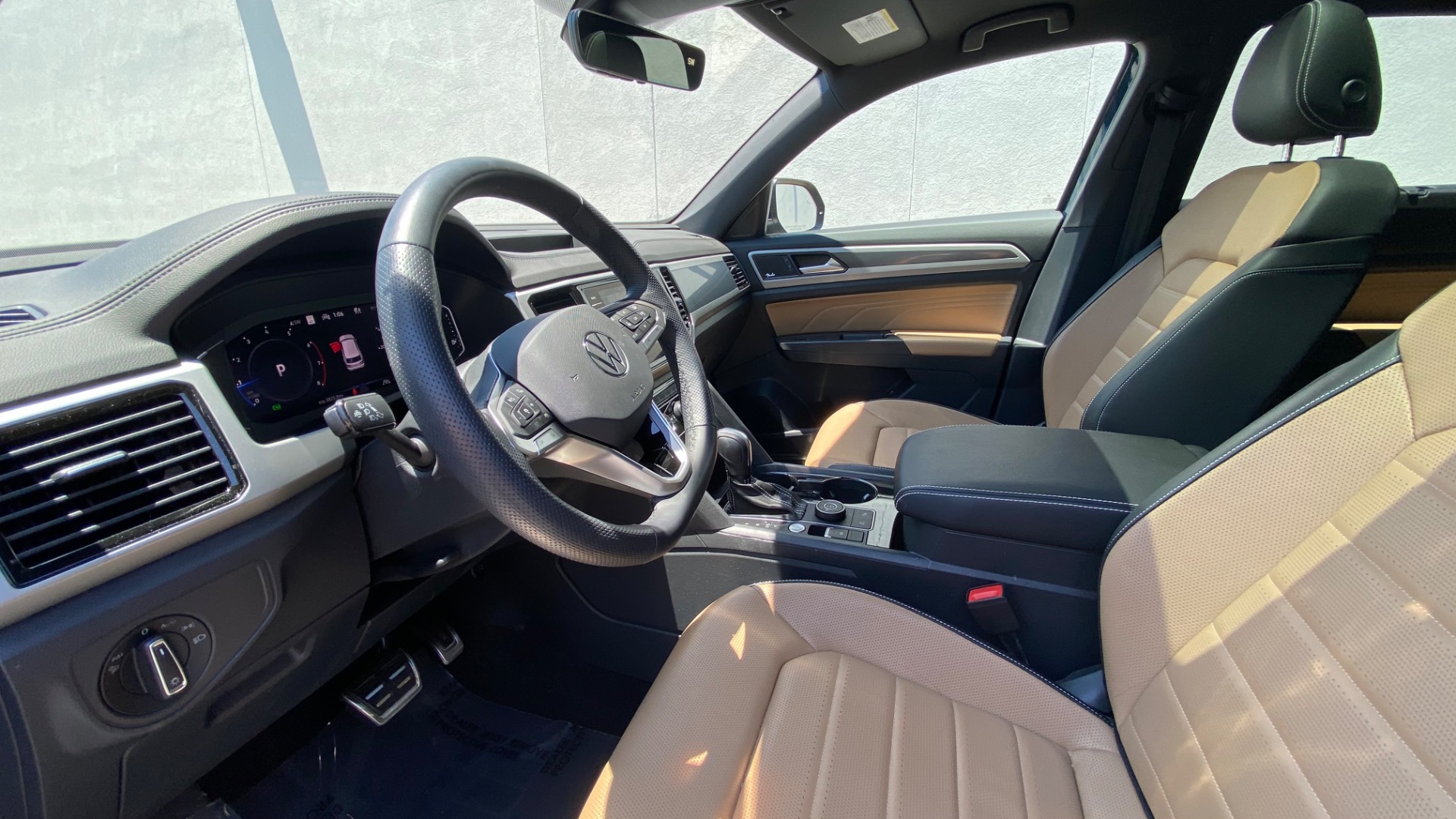 Used 2023 Volkswagen Atlas Cross Sport 3.6L V6 SEL Premium R-Line for sale $44,999 at Formula Imports in Charlotte NC 28227 16