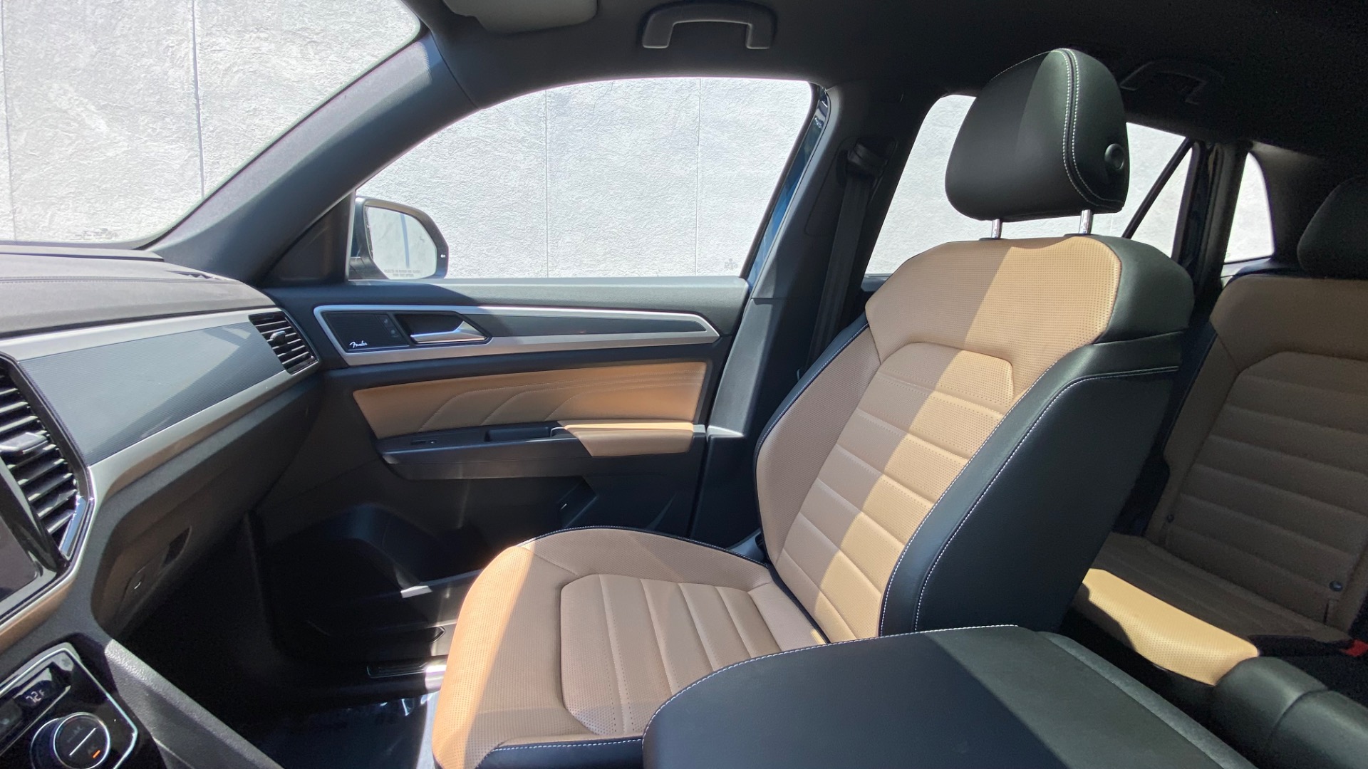 Used 2023 Volkswagen Atlas Cross Sport 3.6L V6 SEL Premium R-Line for sale $44,999 at Formula Imports in Charlotte NC 28227 22