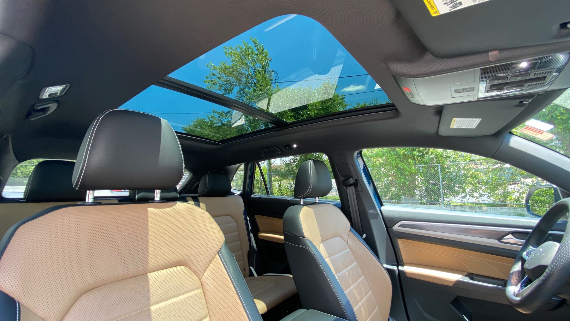 Used 2023 Volkswagen Atlas Cross Sport 3.6L V6 SEL Premium R-Line for sale Sold at Formula Imports in Charlotte NC 28227 38