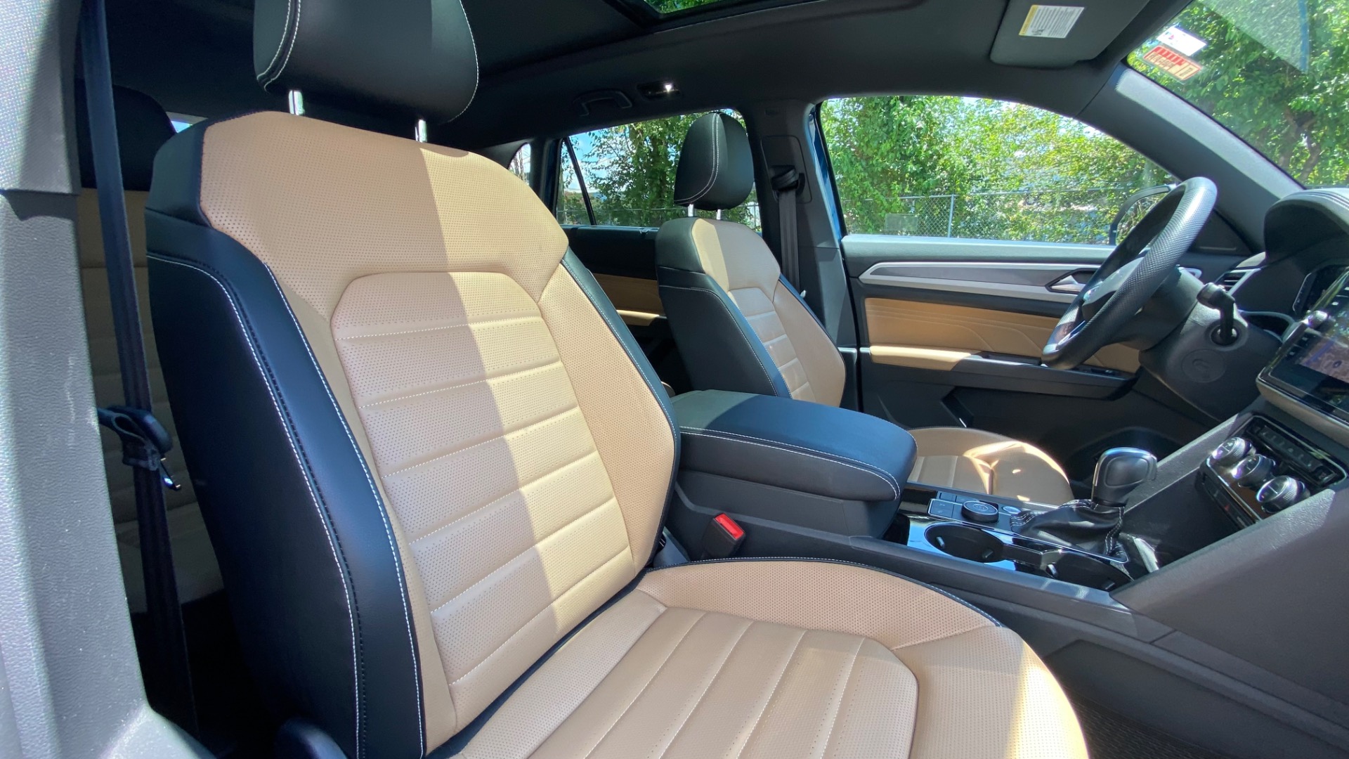 Used 2023 Volkswagen Atlas Cross Sport 3.6L V6 SEL Premium R-Line for sale $44,999 at Formula Imports in Charlotte NC 28227 39