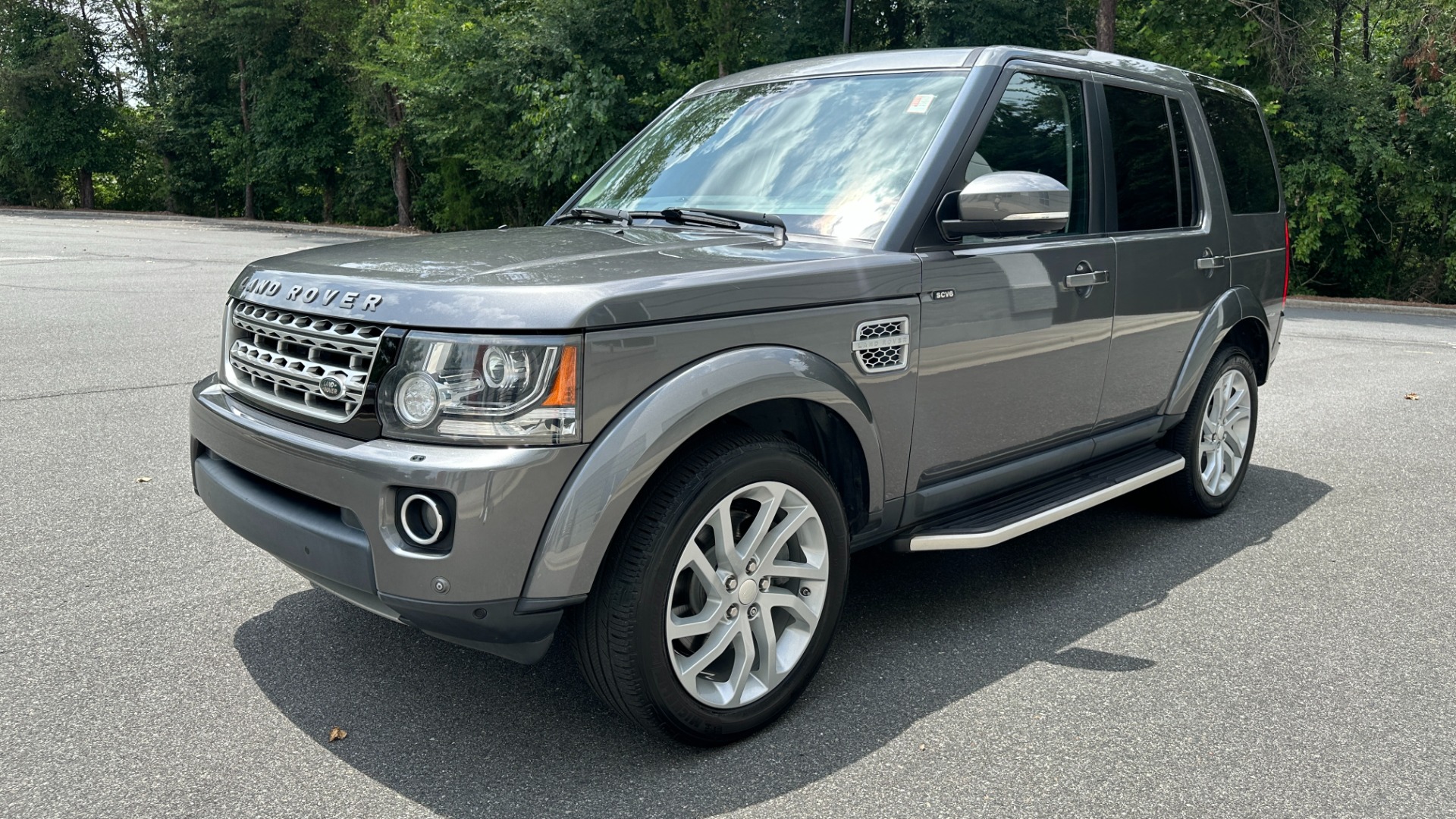 Used 2015 Land Rover LR4 LUX / VISION ASSIST / 20IN WHEELS / GLOSS BLACK TRIM / 3 ROW SEATING for sale $22,500 at Formula Imports in Charlotte NC 28227 2